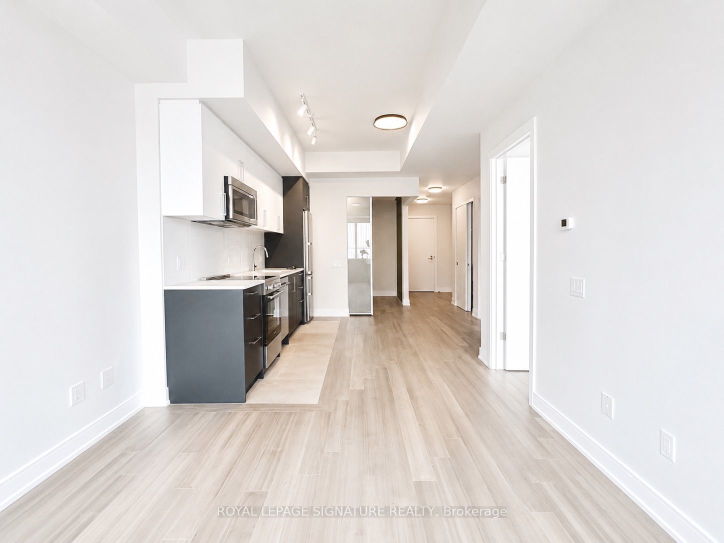 664 Spadina Avenue 903, Toronto, ON M5S 0G4 photo 5