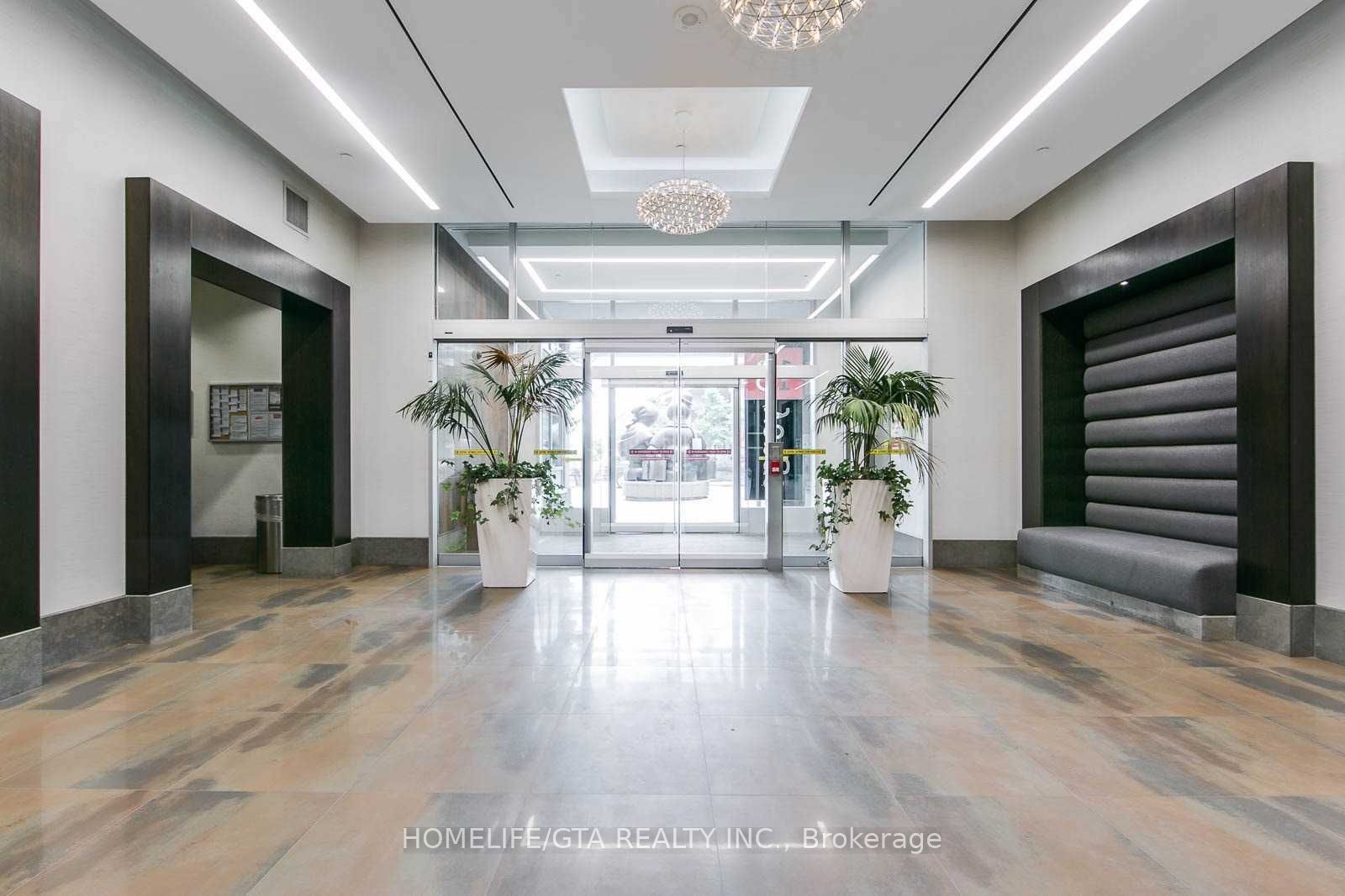 18 Yonge Street 1114, Toronto, ON M5E 1Z8 photo 4