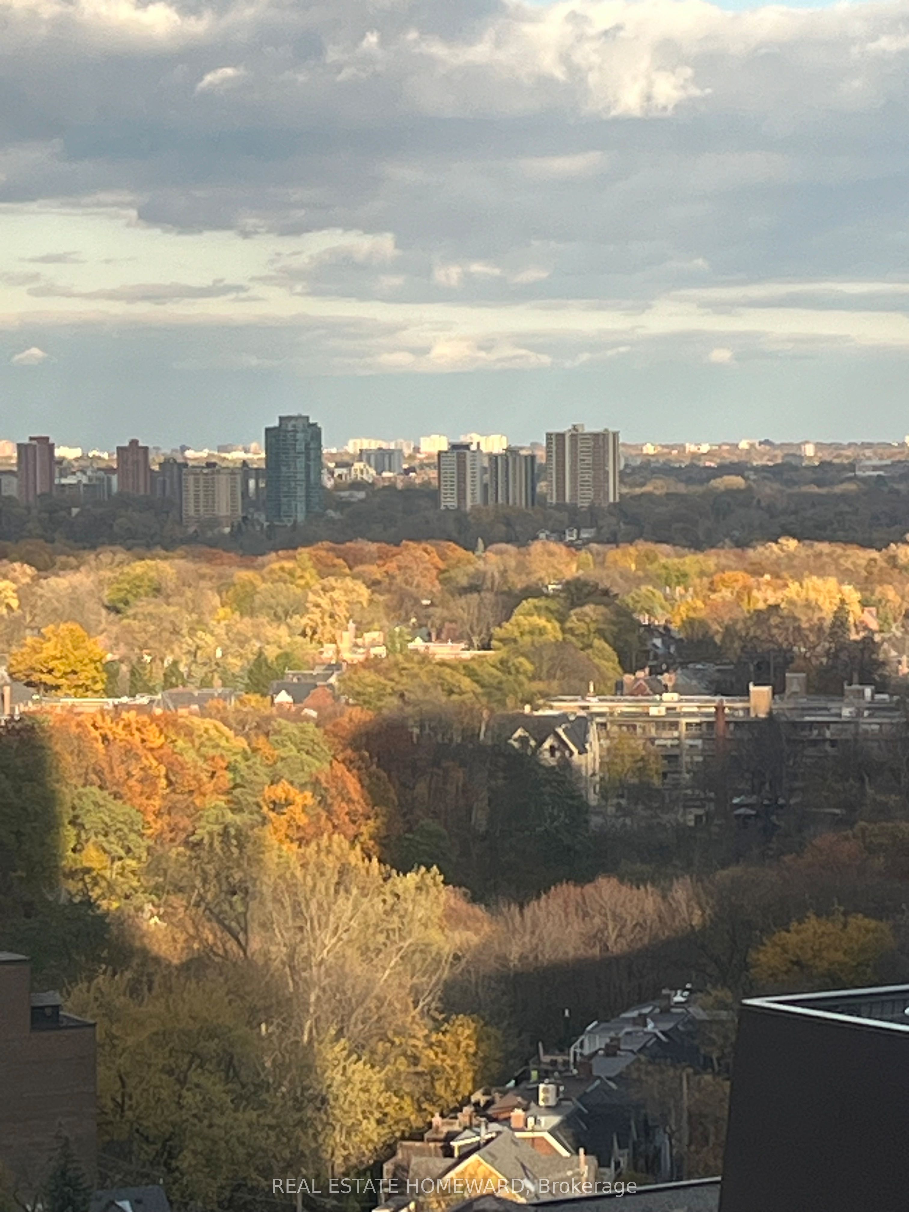 1 Yorkville Avenue 1611, Toronto, ON M4W 0B1 photo 2