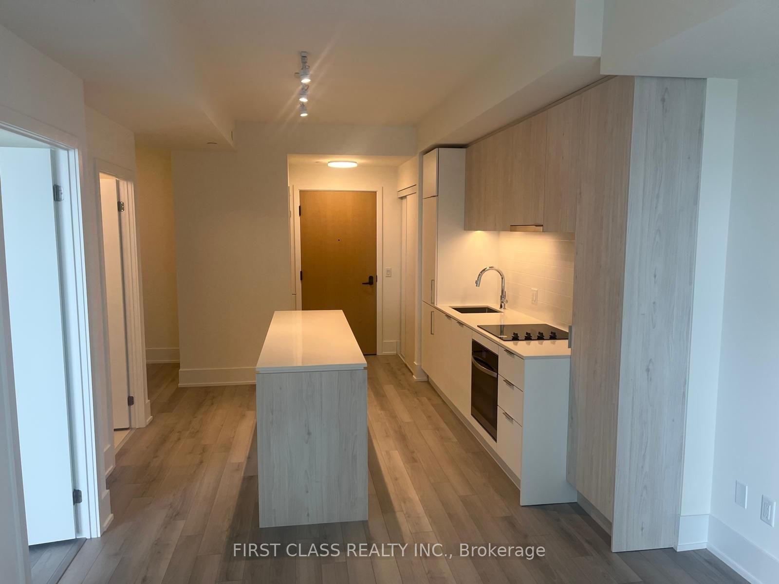 89 Church Street 3802, Toronto, ON M5C 0B7