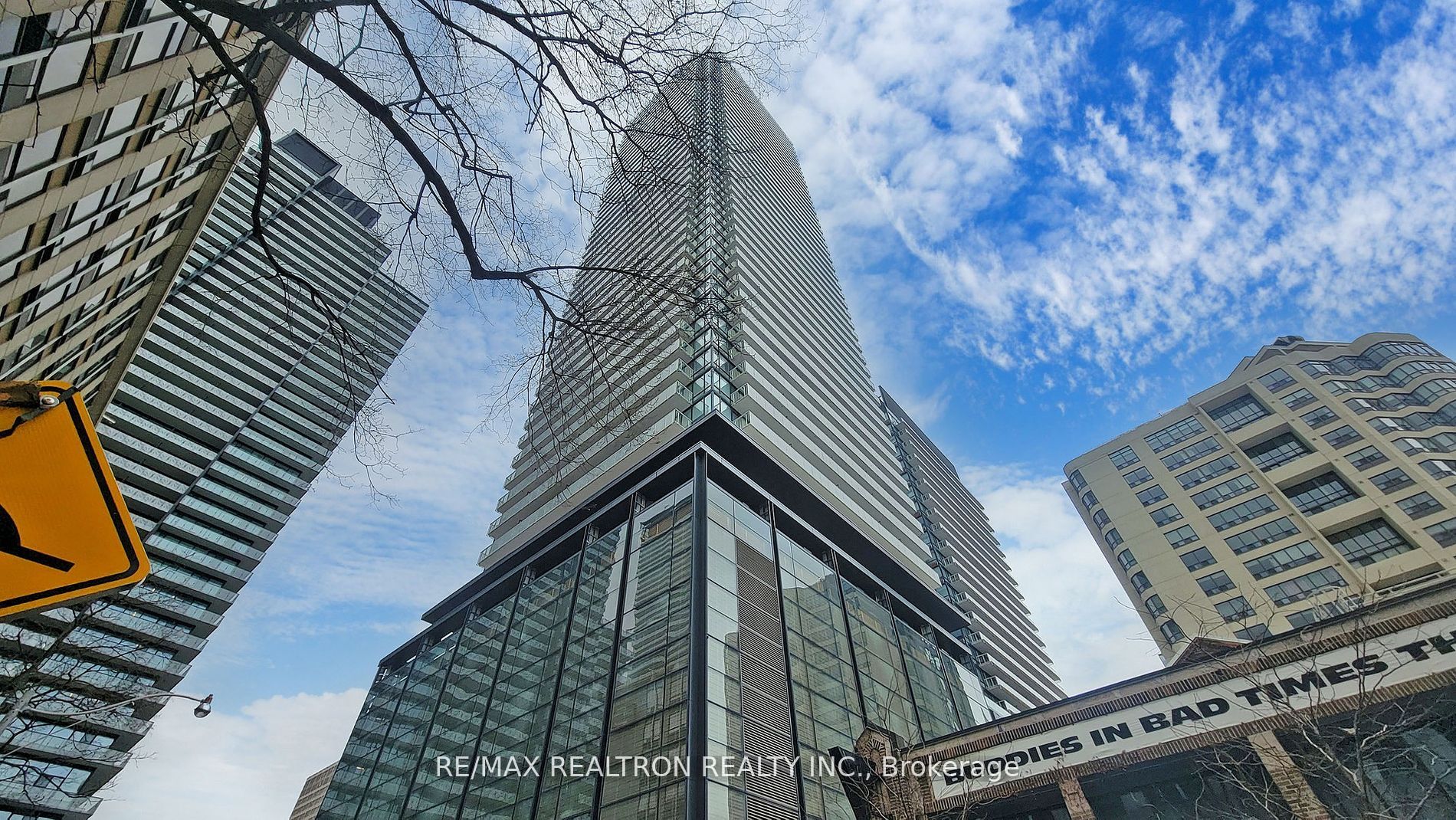 501 Yonge Street 4009, Toronto, ON M4Y 1Y4