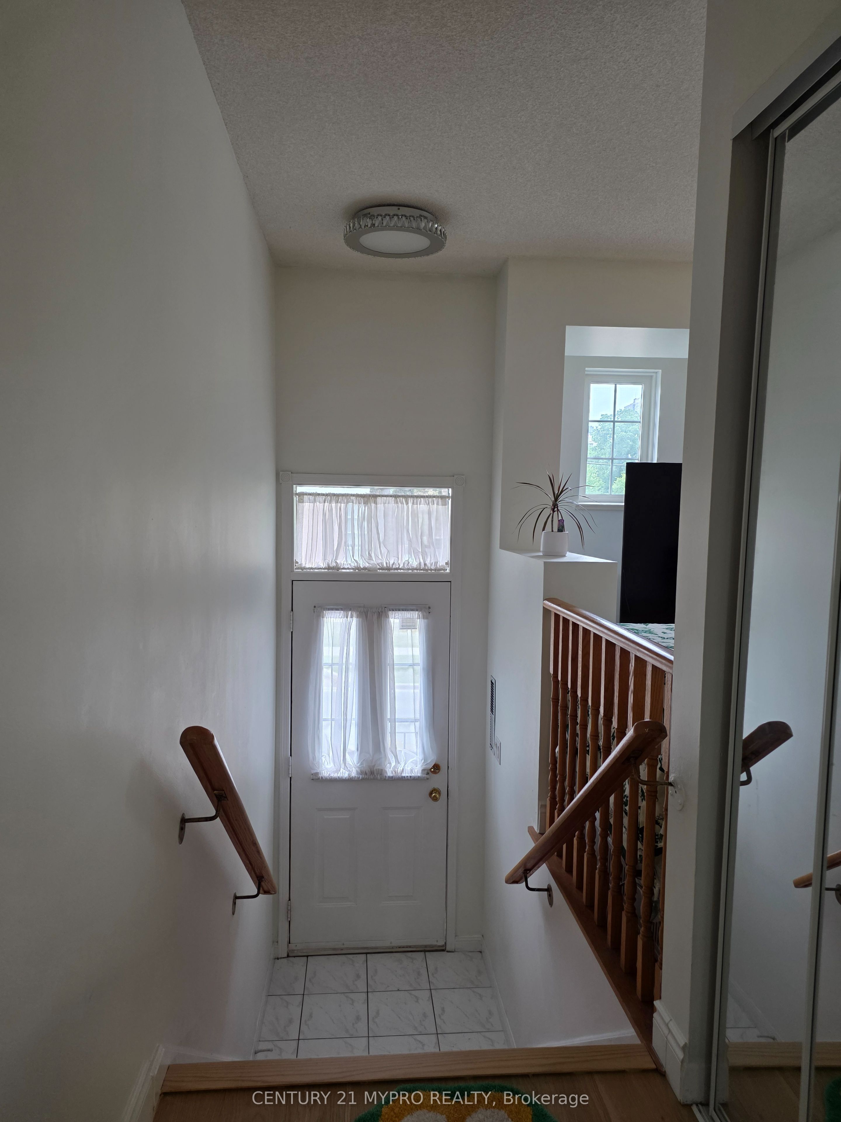 221 Grandview Way, Toronto, ON M2N 6V3 photo 5
