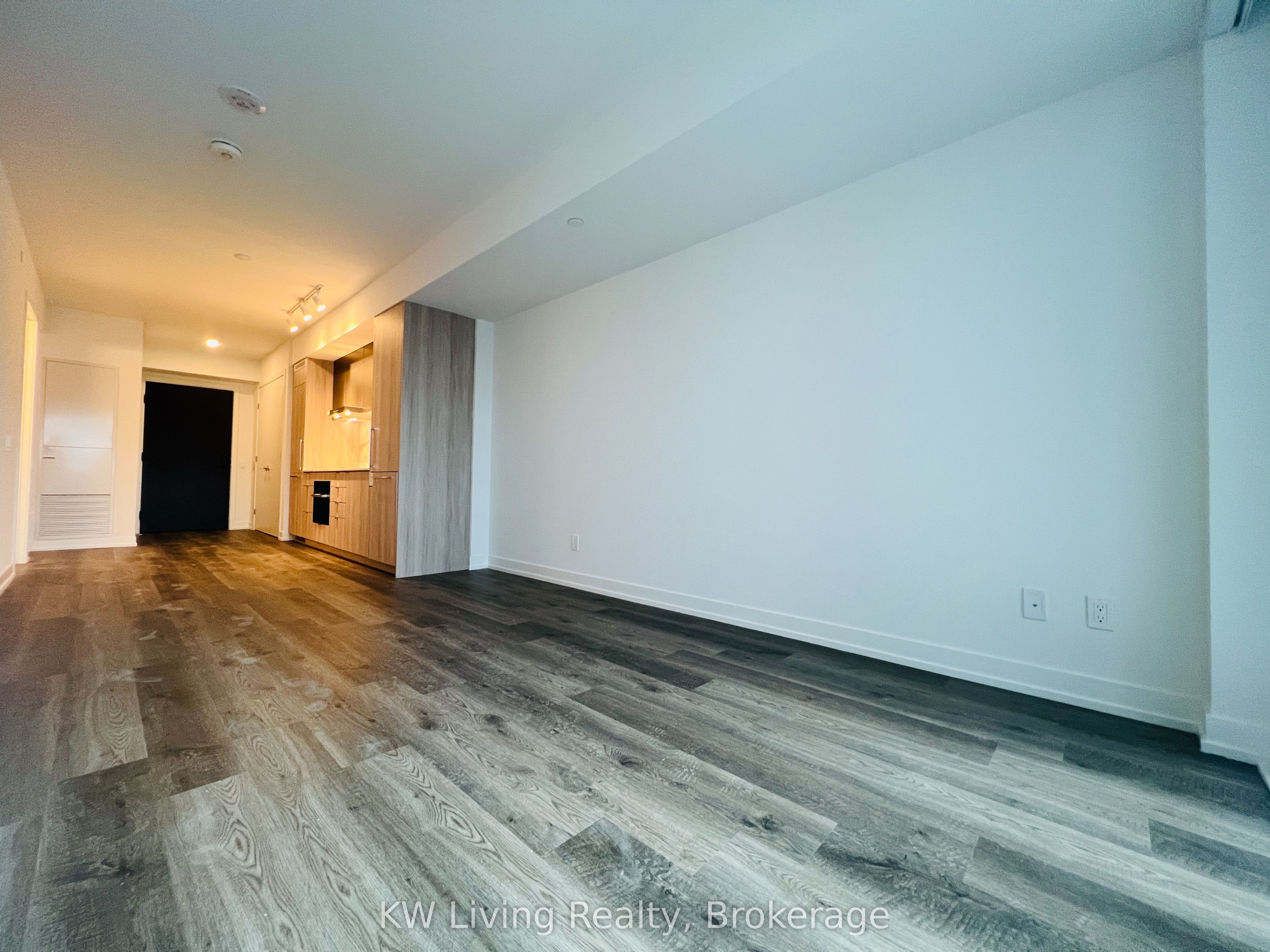 771 Yonge Street 1902, Toronto, ON M4W 0B8 photo 4