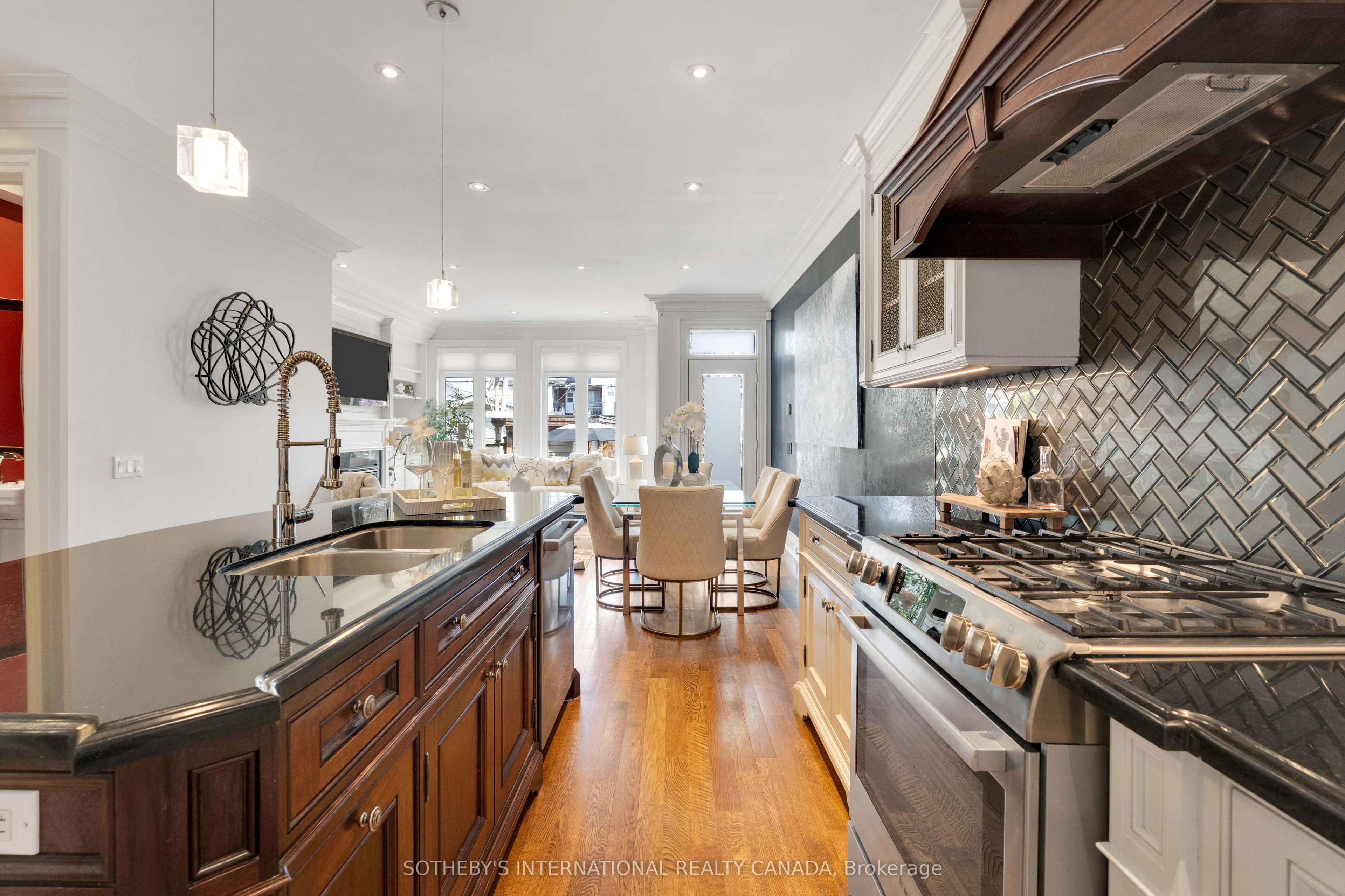 721 Markham Street, Toronto, ON M6G 2M2 photo 5