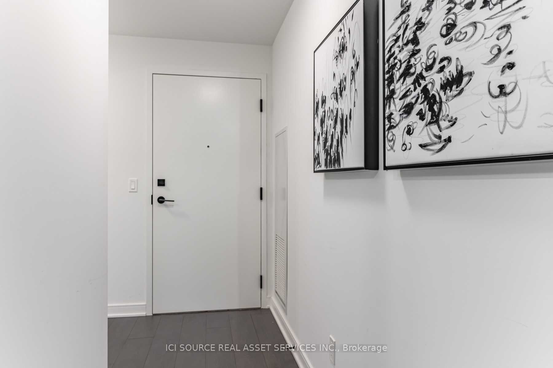 180 Mill Street S561, Toronto, ON M5A 0V6 photo 2
