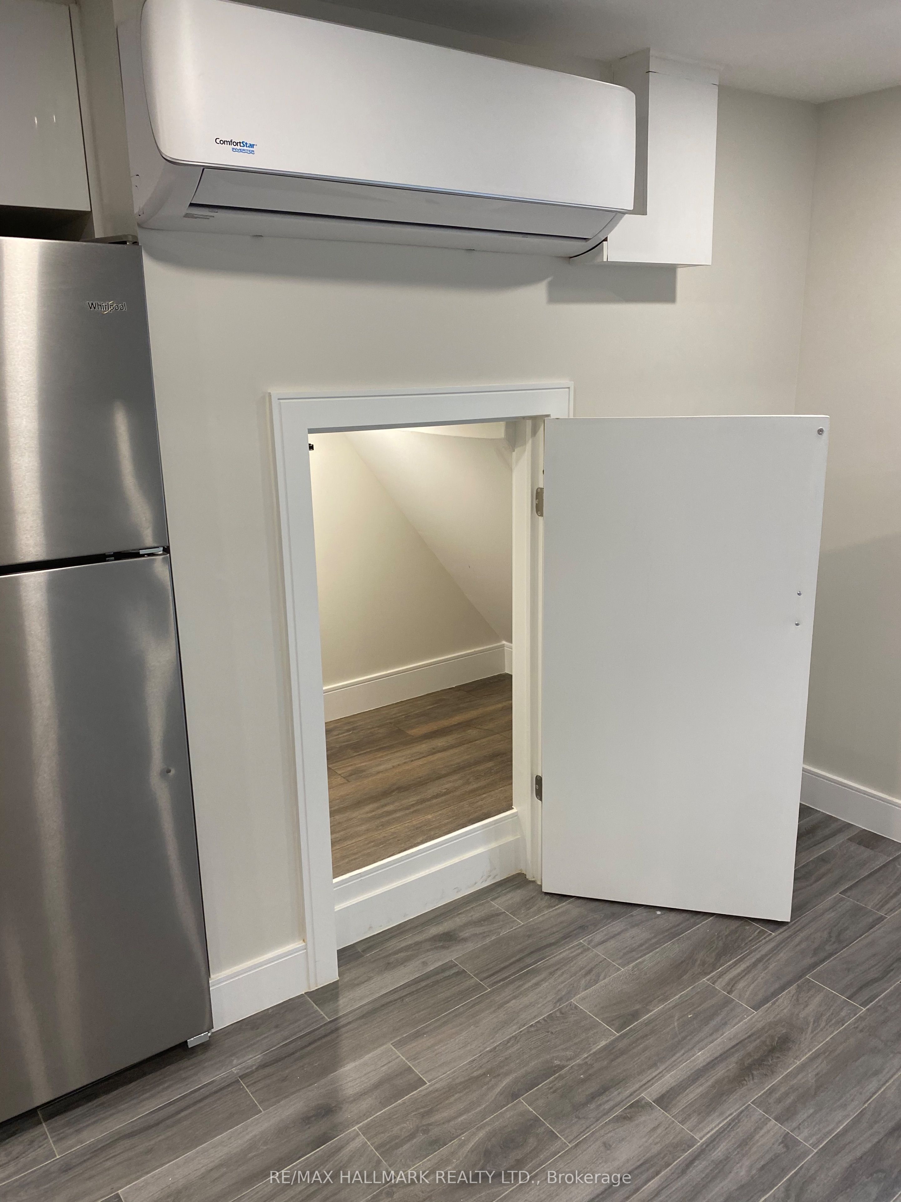 14 Rosemount Avenue Lower, Toronto, ON M6H 2M1 photo 4