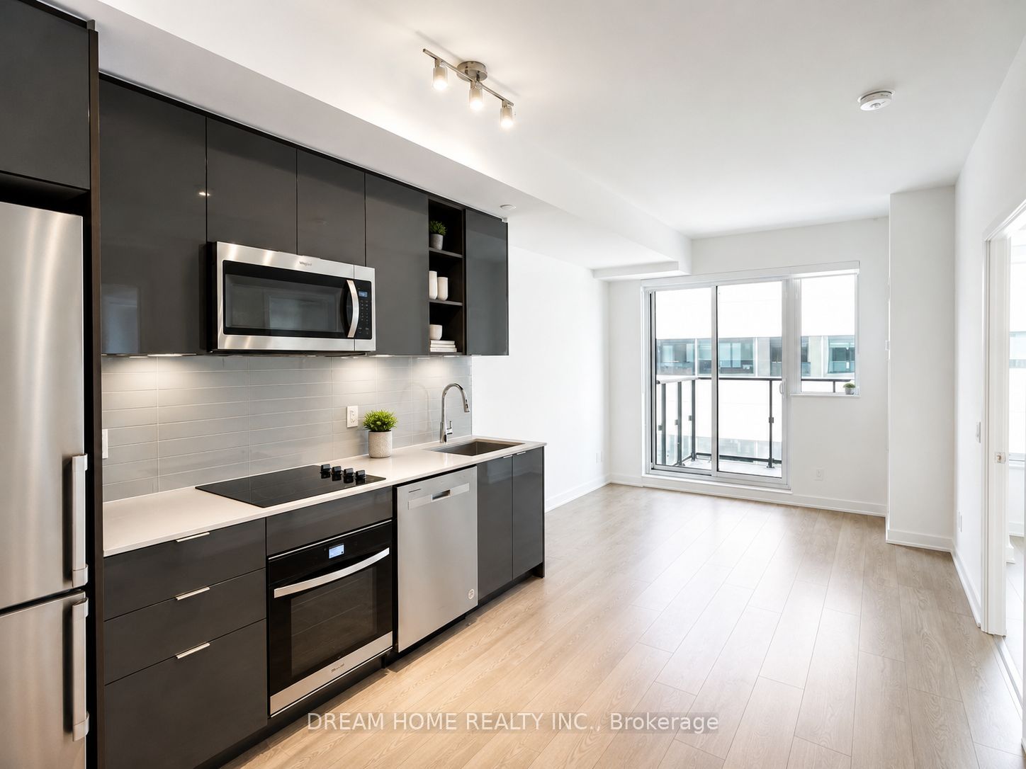 543 Richmond Street W 1424, Toronto, ON M5V 0W9 photo 4
