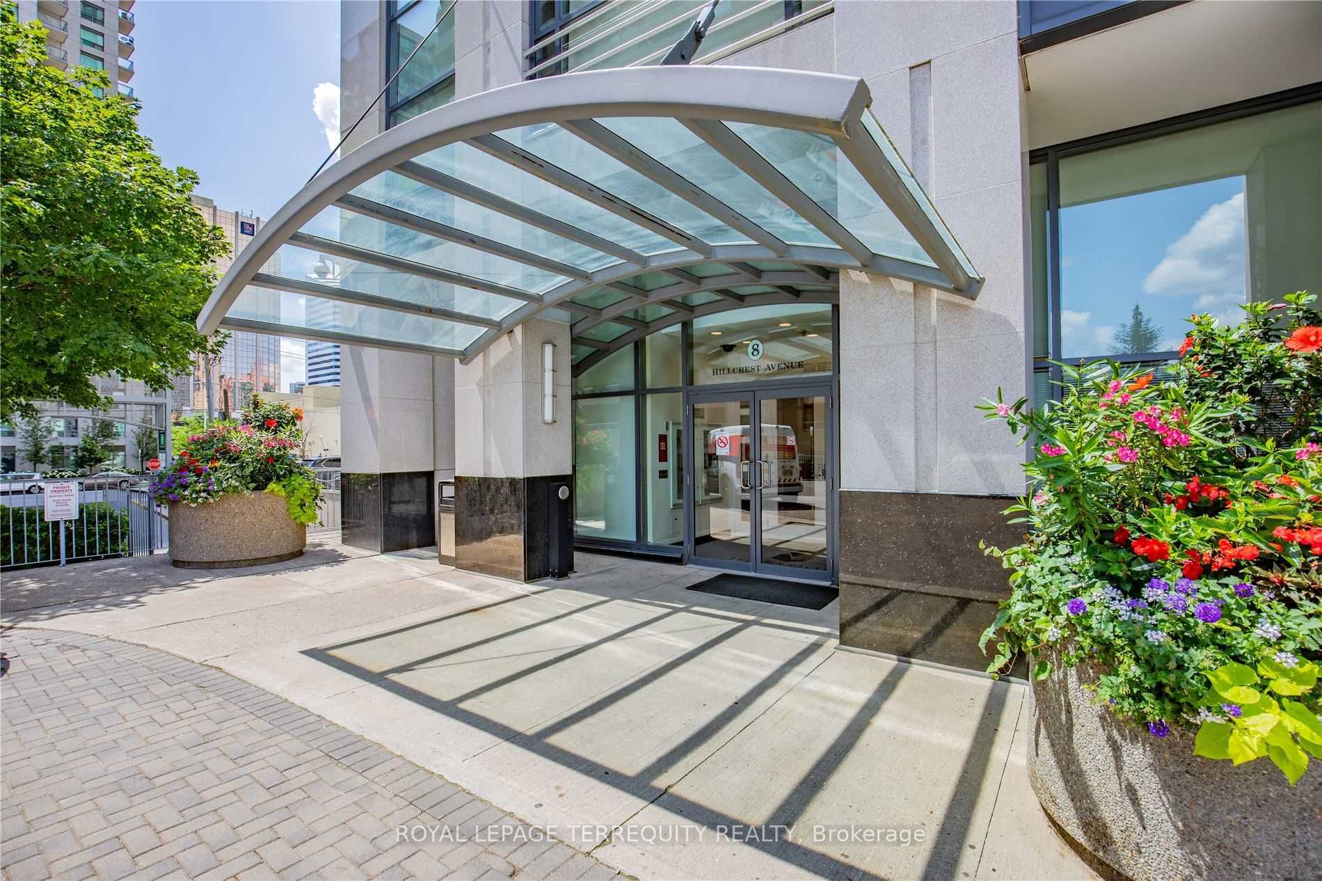 8 Hillcrest Avenue 1117, Toronto, ON M2N 6Y6 photo 3