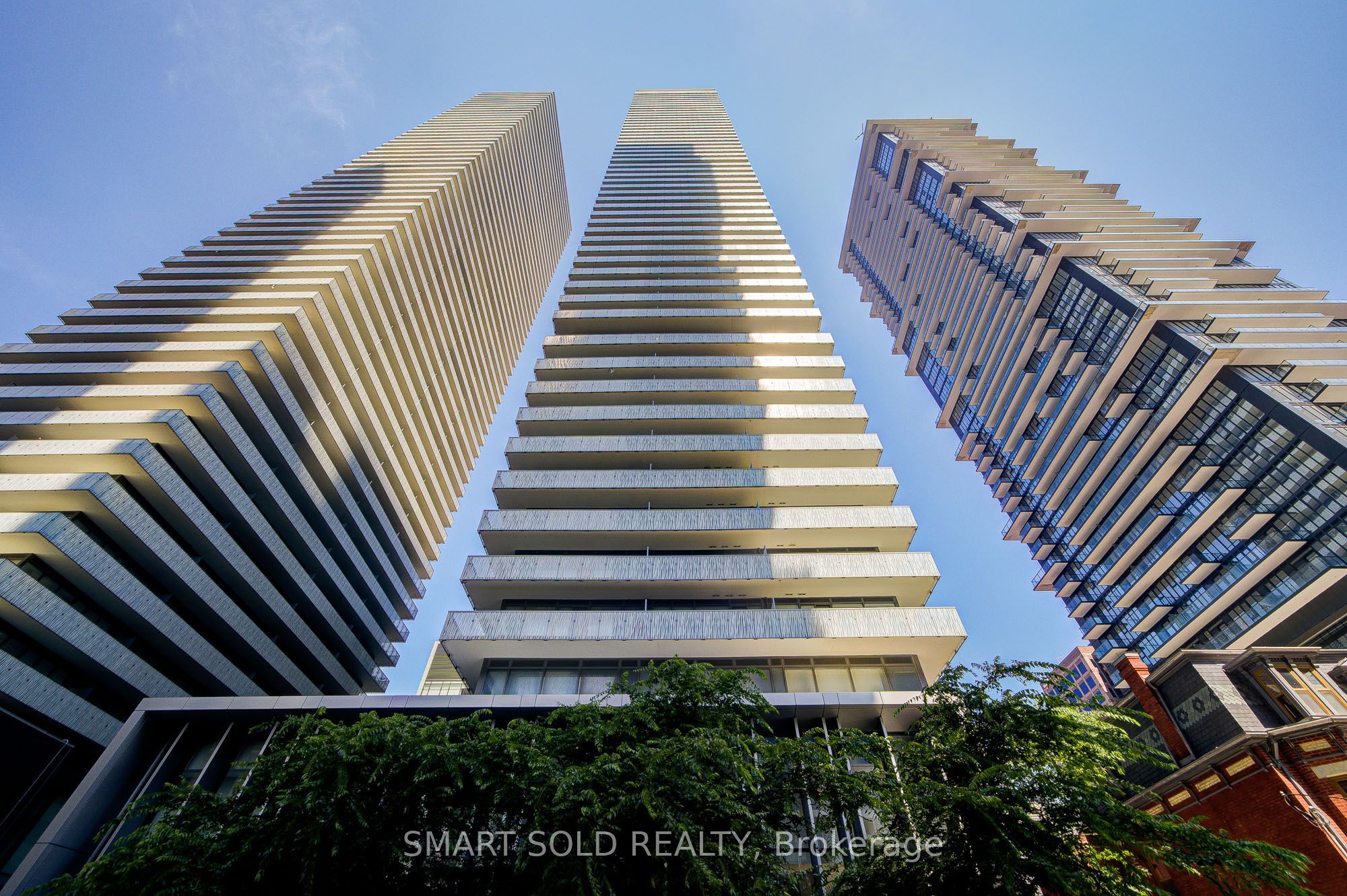 50 Charles Street E 2909, Toronto, ON M4Y 0C3 photo 2