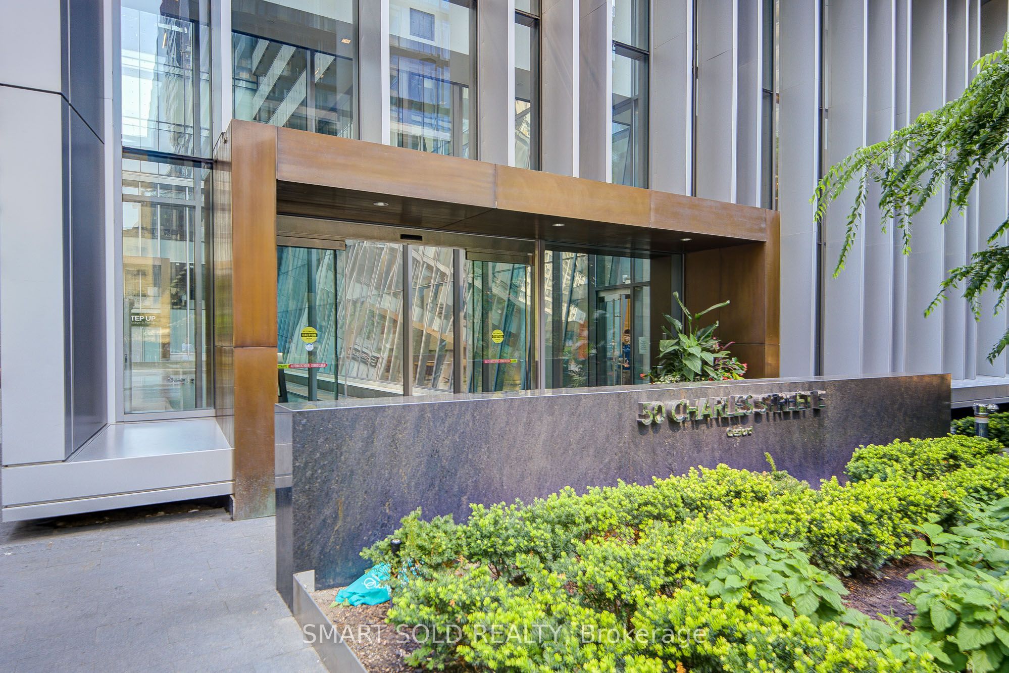50 Charles Street E 2909, Toronto, ON M4Y 0C3 photo 3