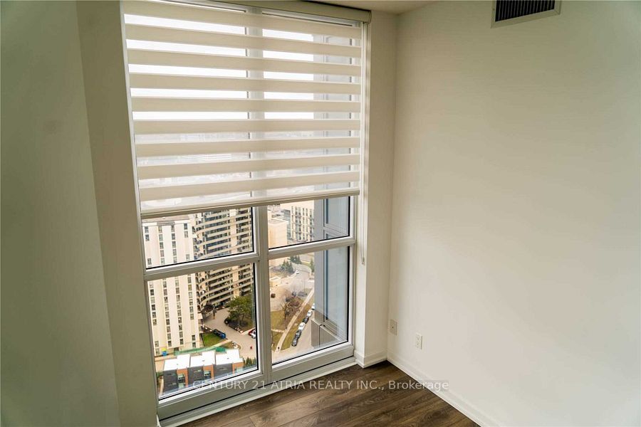 56 Forest Manor Road 2707, Toronto, ON M2J 1M6 photo 5