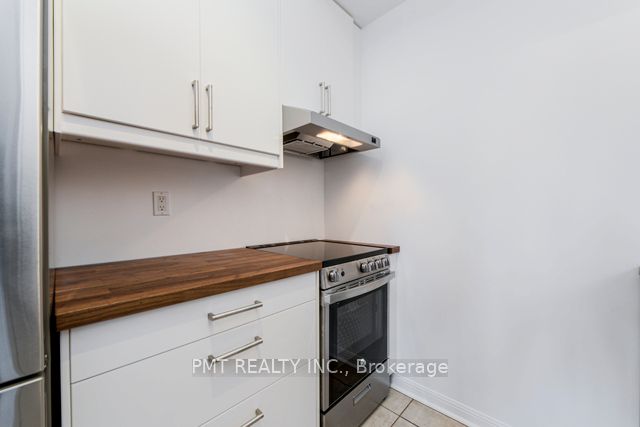 550 Front Street W 427, Toronto, ON M5V 3N5 photo 5