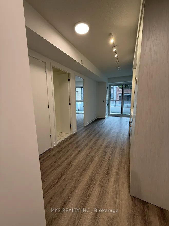180 Front Street E 601, Toronto, ON M5A 0A9