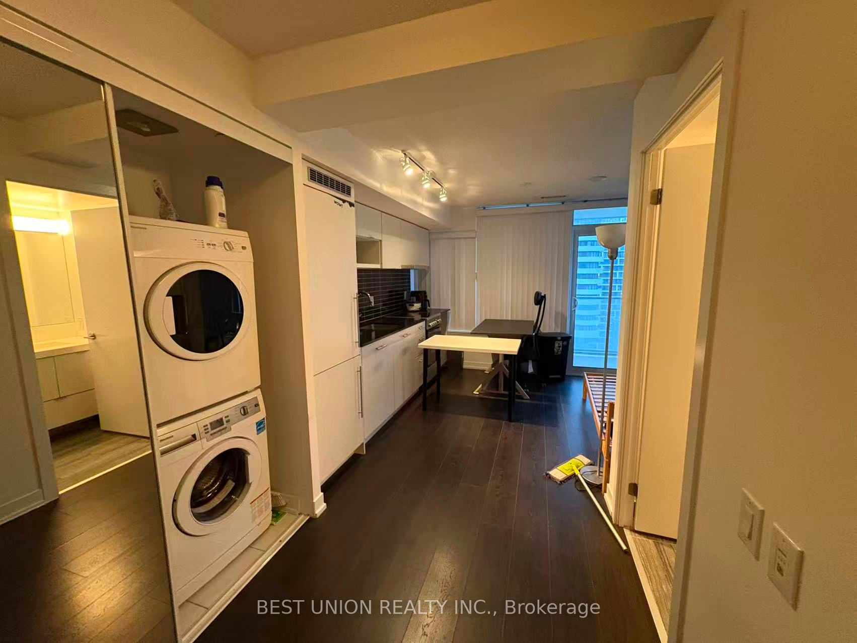 365 CHURCH Street 1904, Toronto, ON M5B 0B5