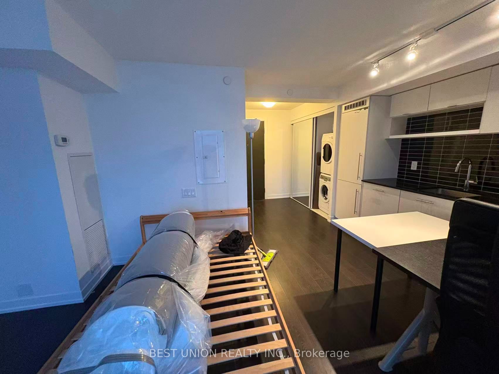365 CHURCH Street 1904, Toronto, ON M5B 0B5 photo 2