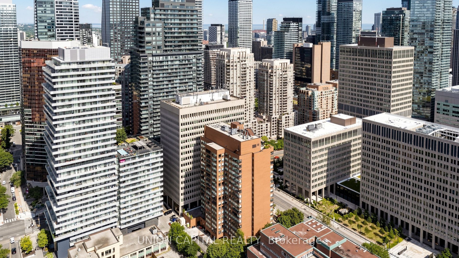 62 Wellesley Street W 1405, Toronto, ON M5S 2X3 photo 2