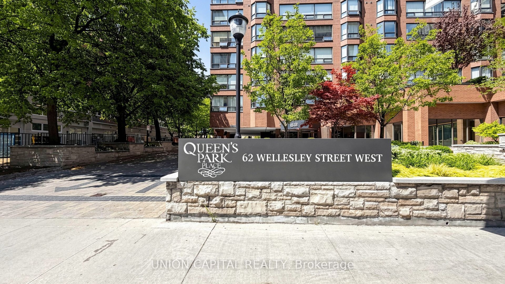 62 Wellesley Street W 1405, Toronto, ON M5S 2X3 photo 4