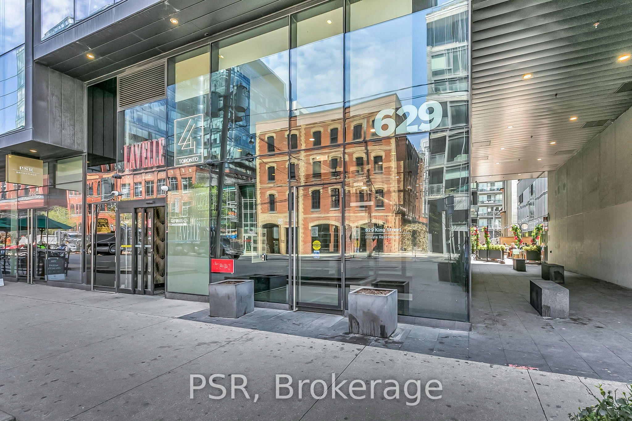 629 King Street W 620, Toronto, ON M5V 1M5 photo 2
