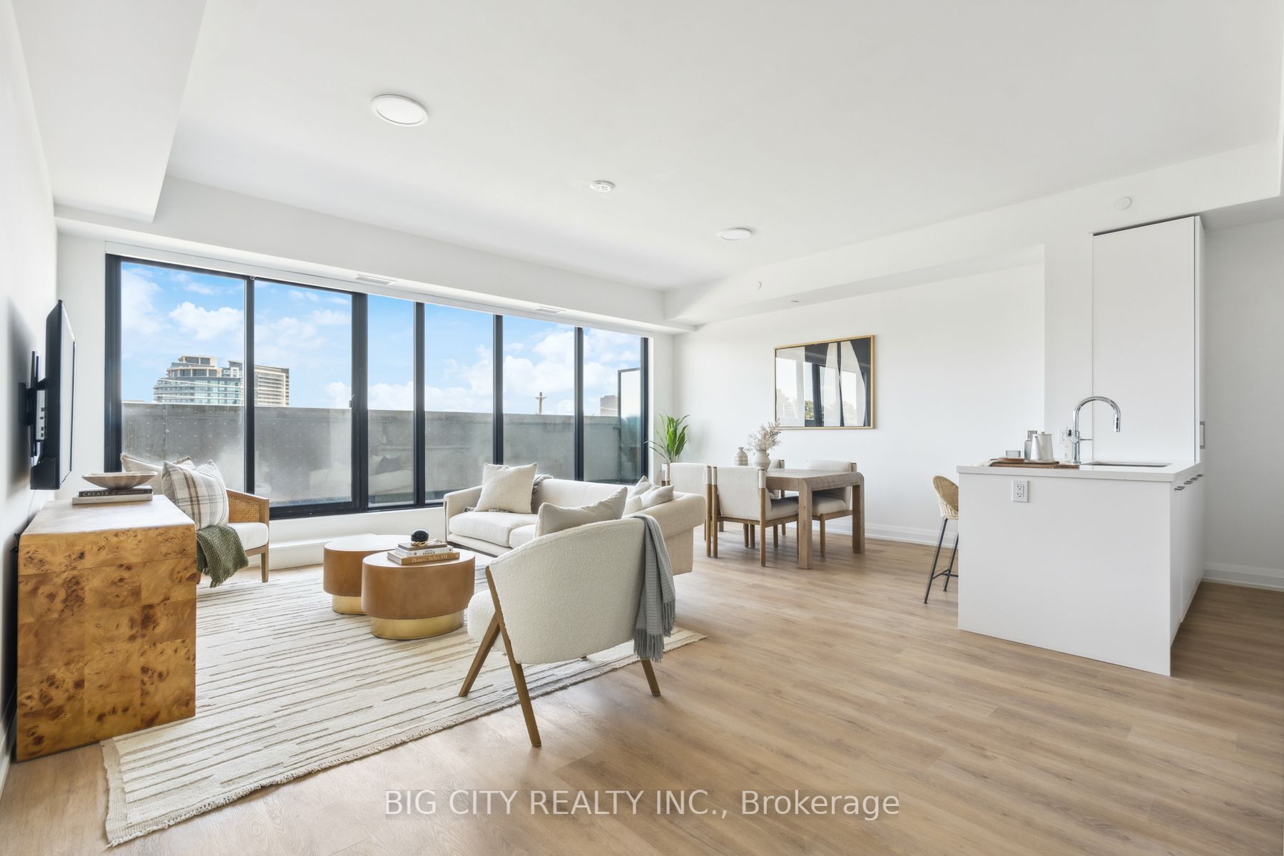 36 Brentcliffe Road 214, Toronto, ON M4G 0E1