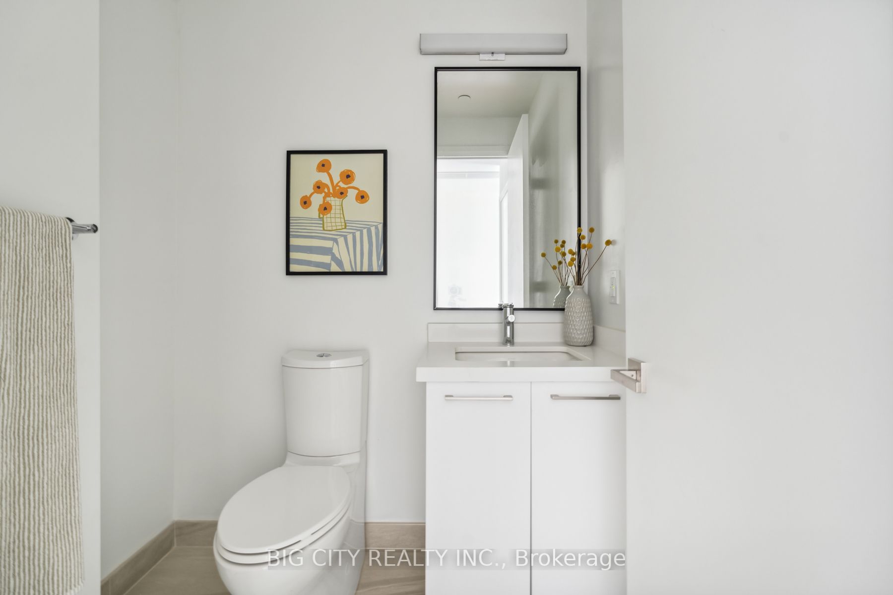 36 Brentcliffe Road 214, Toronto, ON M4G 0E1 photo 5