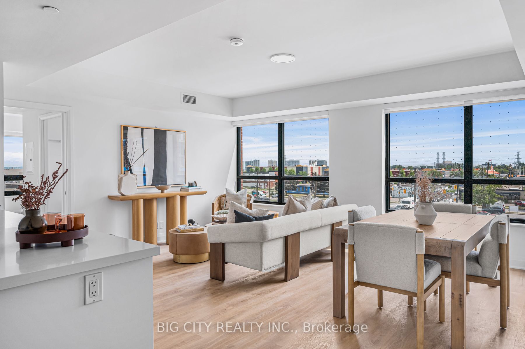 36 Brentcliffe Road 517, Toronto, ON M4G 0E1