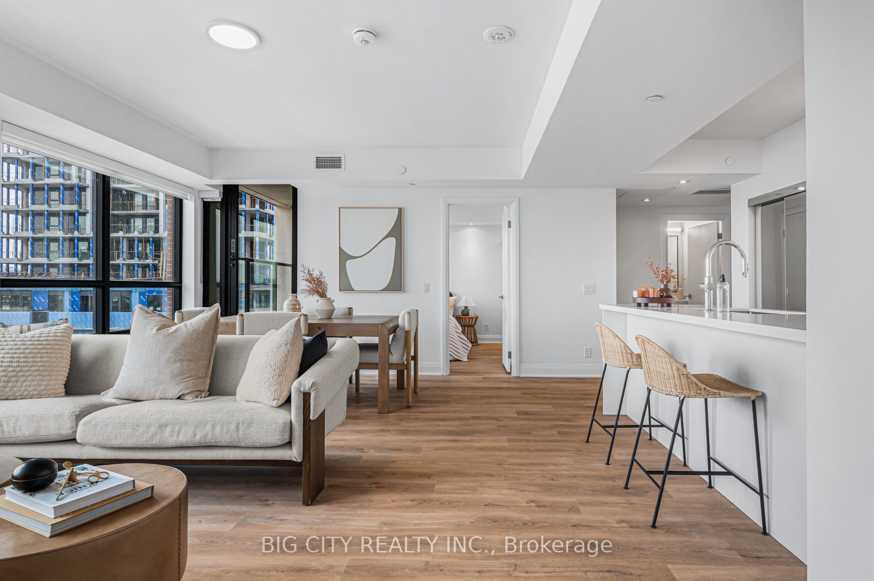 36 Brentcliffe Road 517, Toronto, ON M4G 0E1 photo 2
