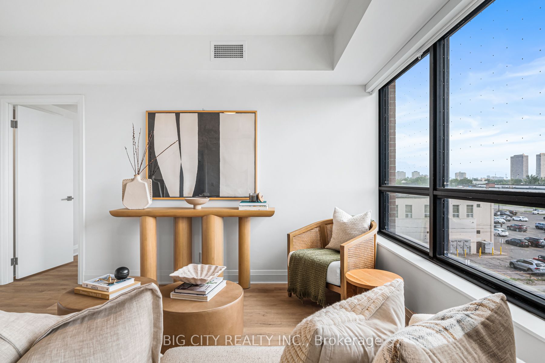 36 Brentcliffe Road 517, Toronto, ON M4G 0E1 photo 5