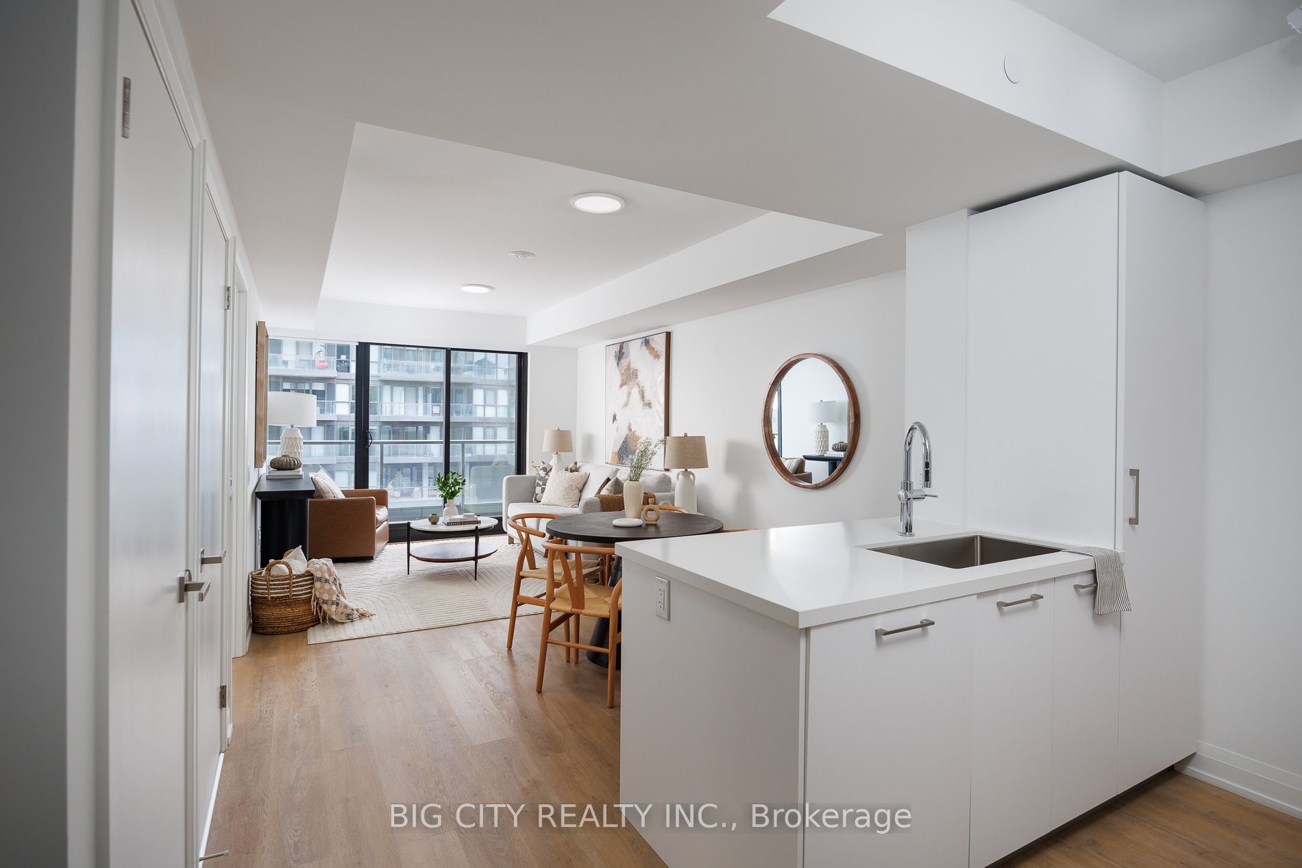36 Brentcliffe Road 704, Toronto, ON M4G 0E1