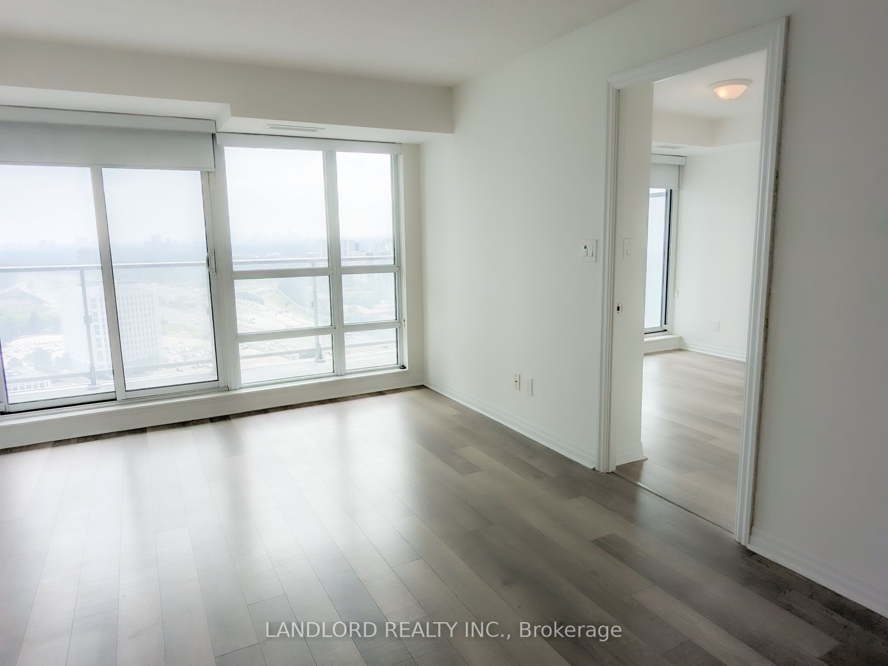 2015 Sheppard Avenue E 2501, Toronto, ON M2J 0B3 photo 5