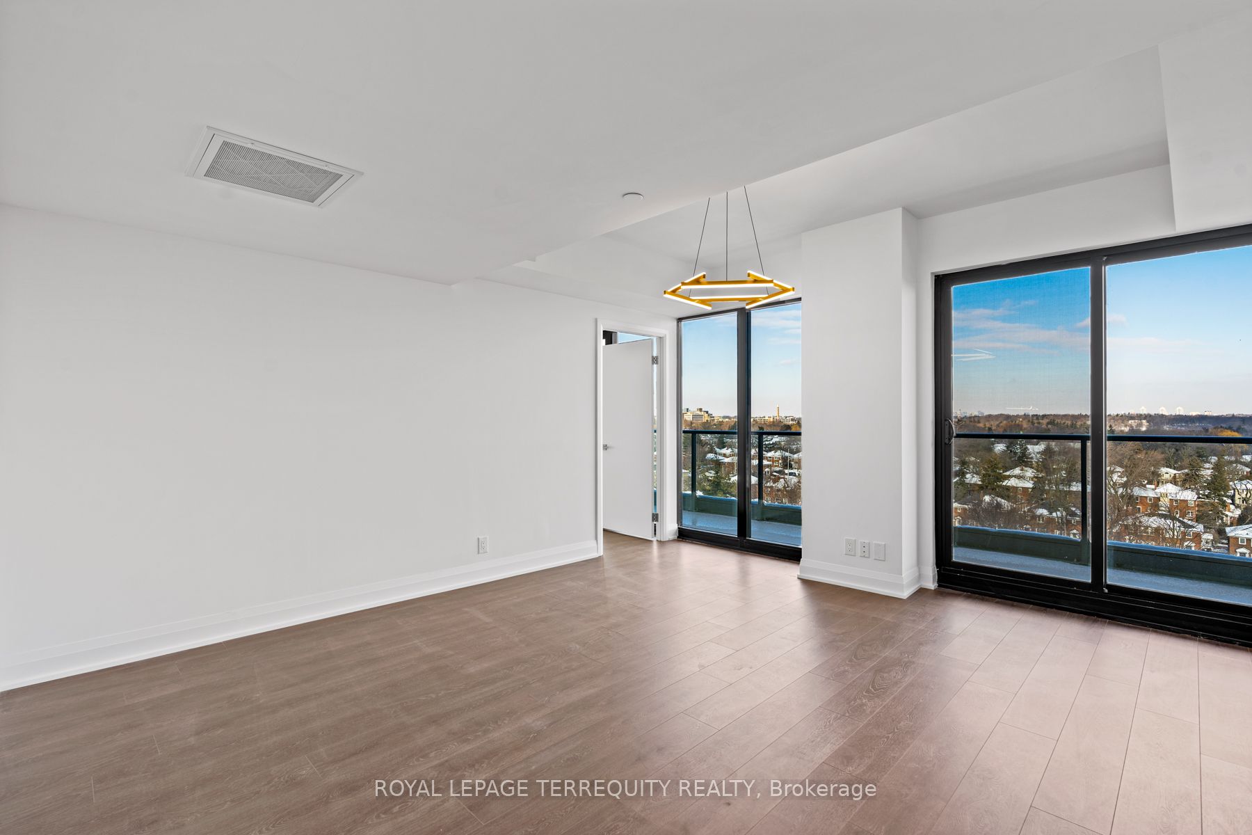 33 Frederick Todd Way 808, Toronto, ON M4G 0C9 photo 4