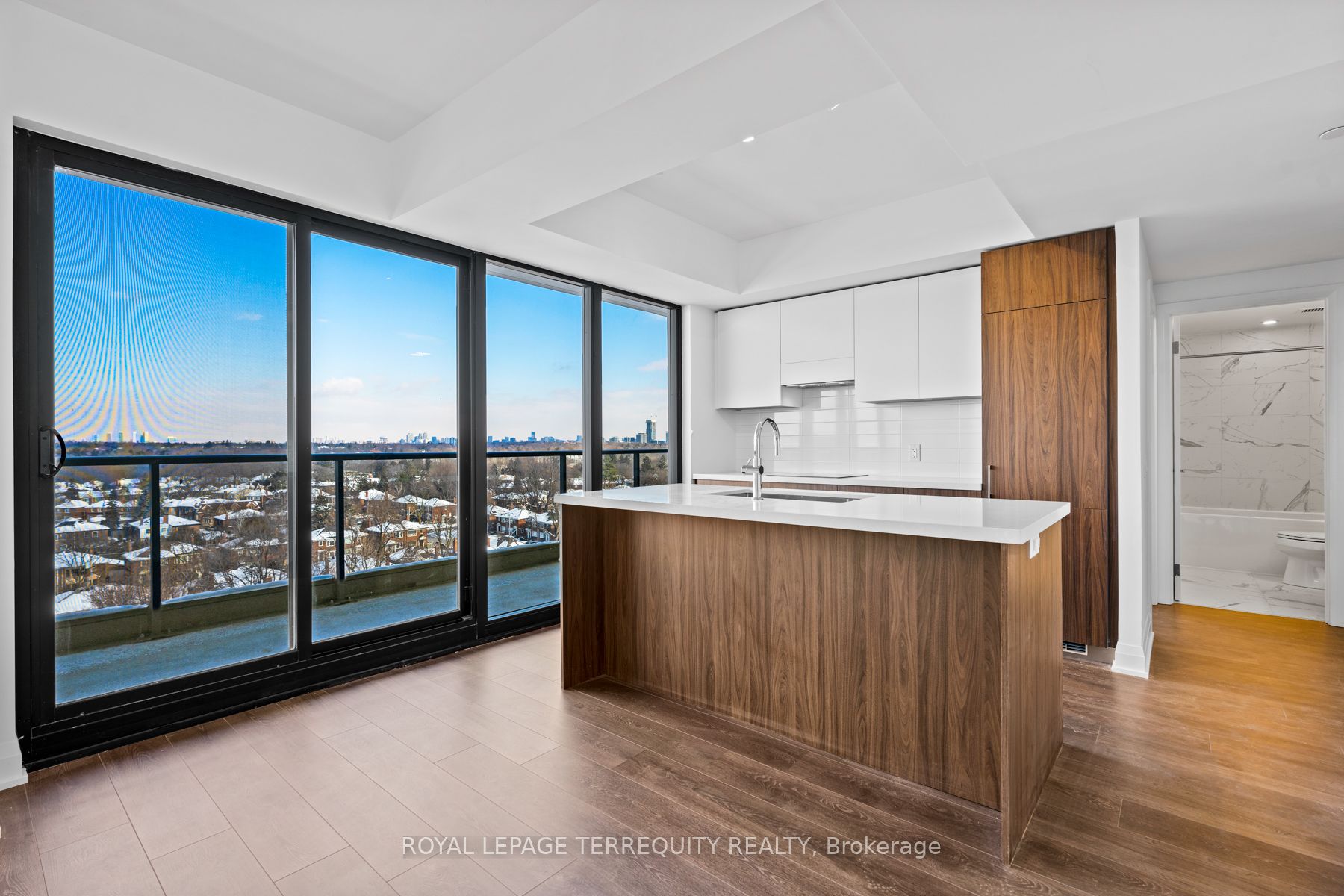 33 Frederick Todd Way 808, Toronto, ON M4G 0C9 photo 5