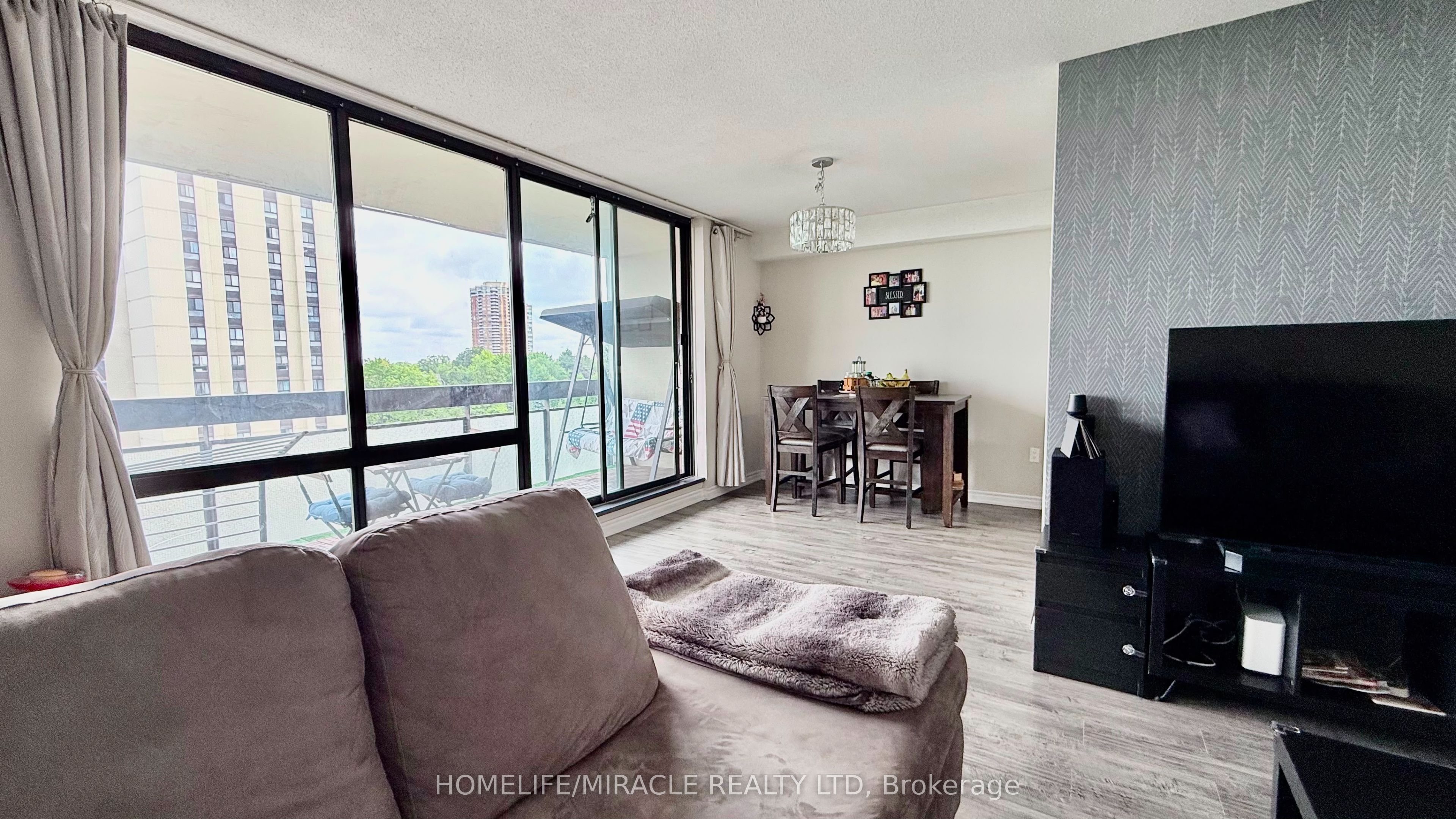 260 Seneca Hill Drive 1012S, Toronto, ON M2J 4S6 photo 5