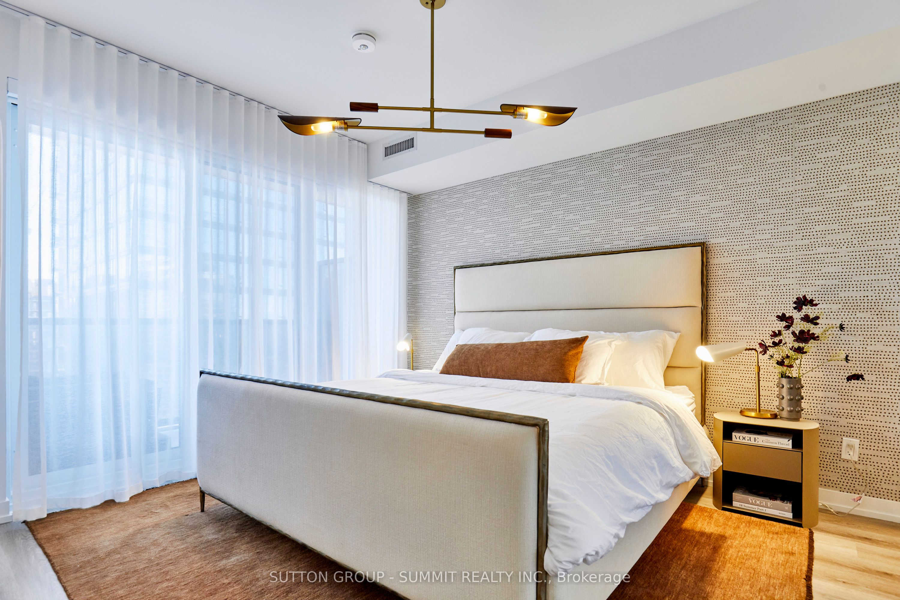 771 YONGE Street 2501, Toronto, ON M4W 0B8 photo 4