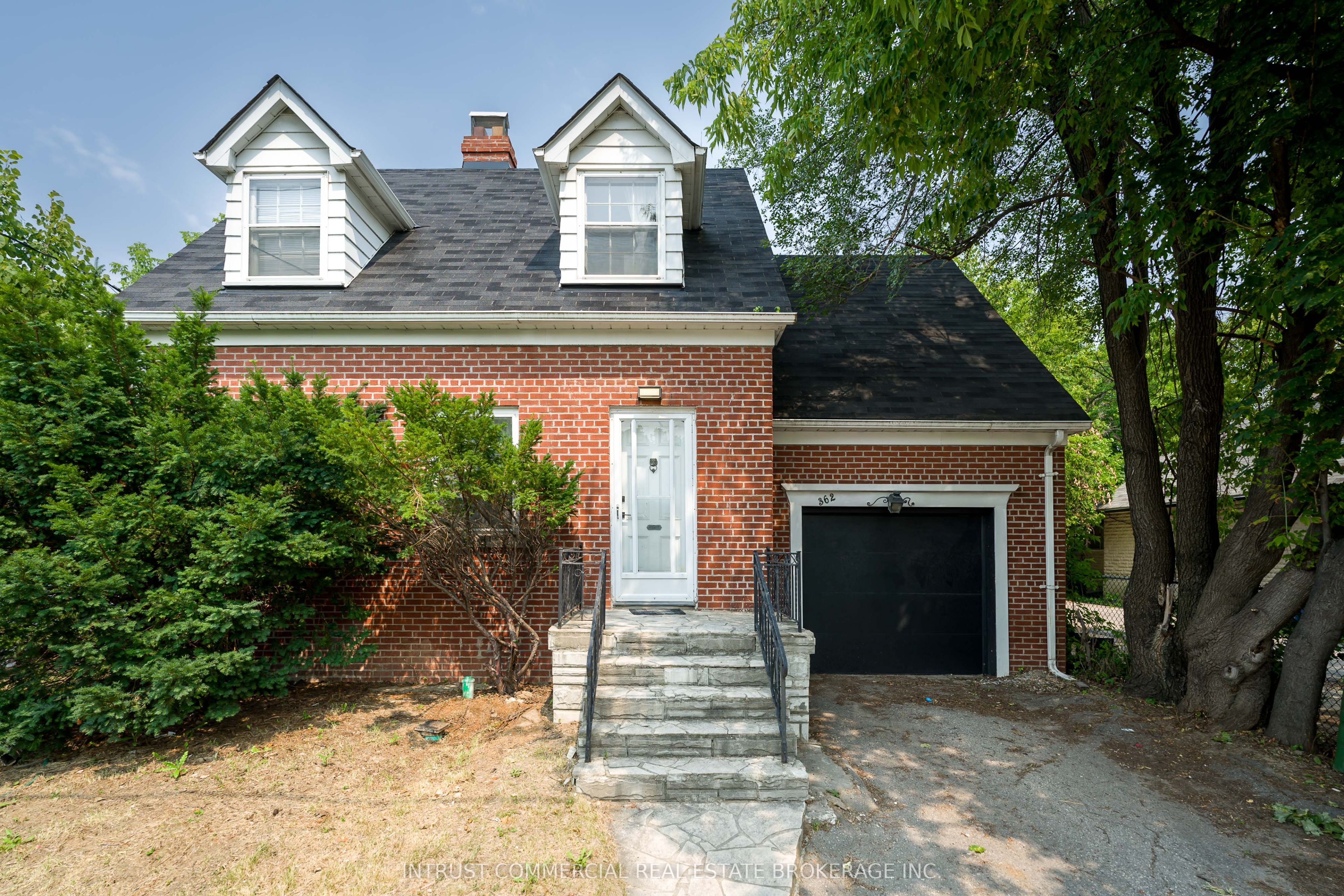 362 Lawrence Avenue W, Toronto, ON M5M 1B7 photo 2