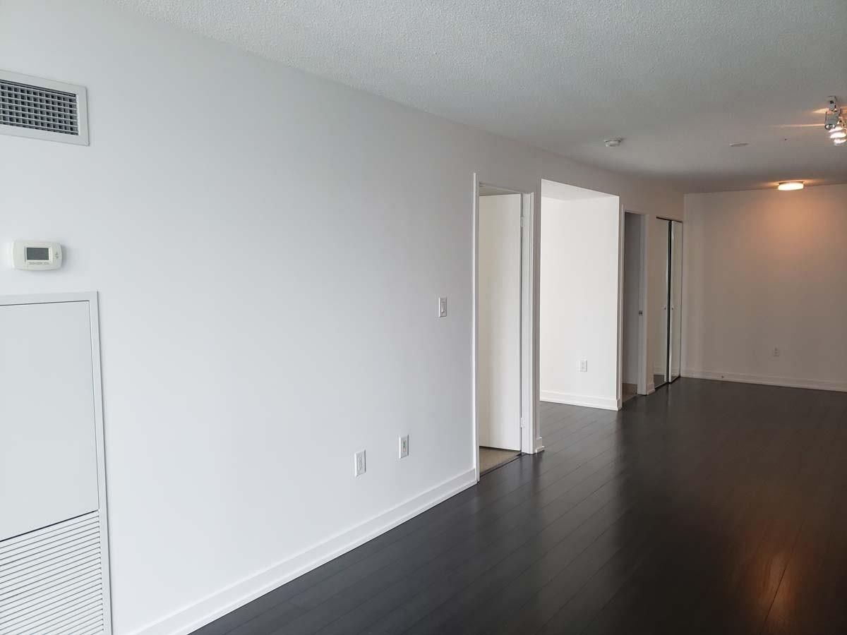 151 Dan Leckie Way 1706, Toronto, ON M5V 4B2 photo 2