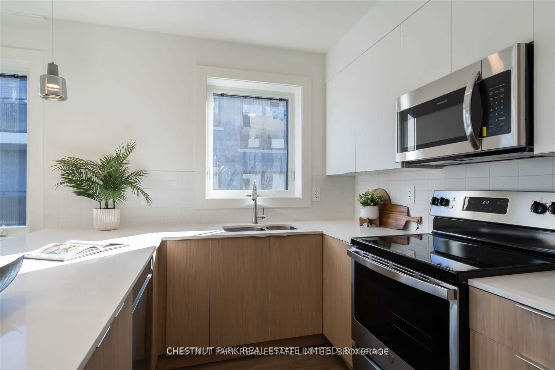 1442 Avenue Road 5, Toronto, ON M5N 2H7 photo 5