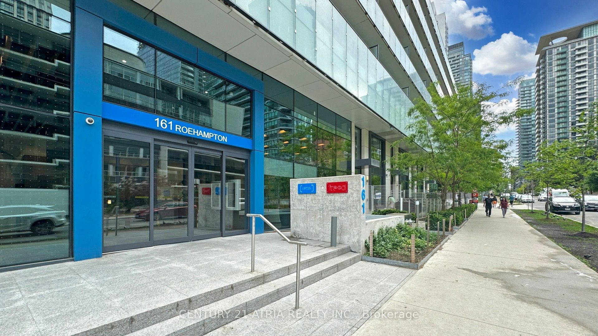 161 Roehampton Avenue 1804, Toronto, ON M4P 0C8 photo 2