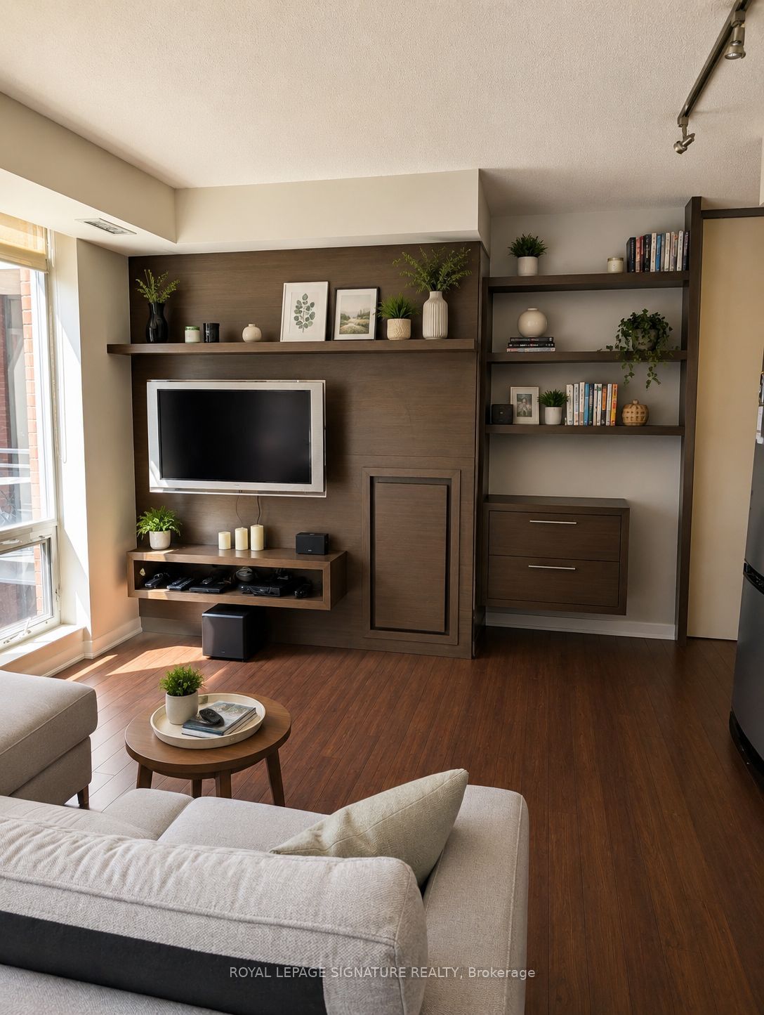 205 Frederick Street 1010, Toronto, ON M5A 4V3 photo 4