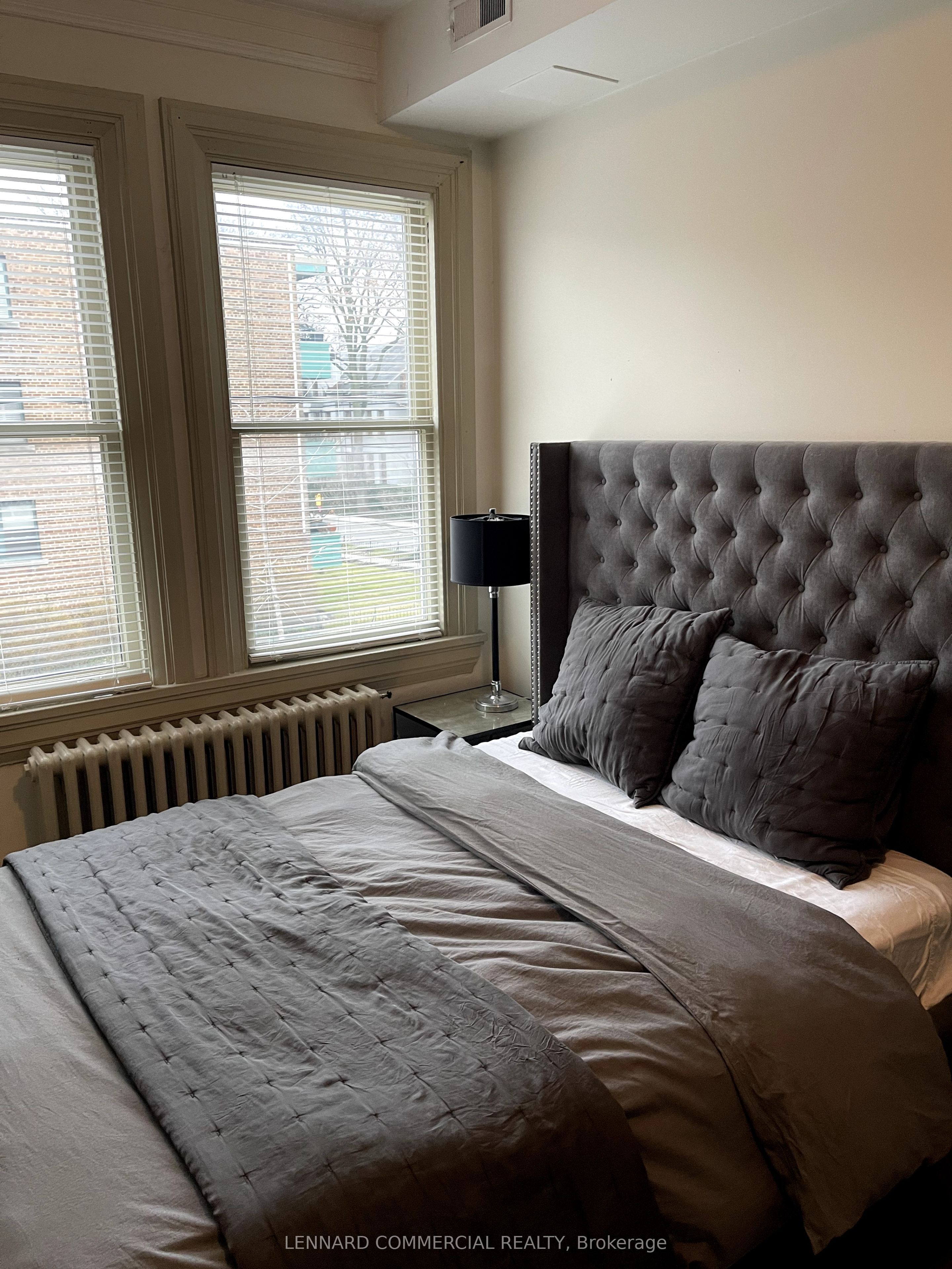 26 Elm Avenue 4, Toronto, ON M4W 1N3 photo 3