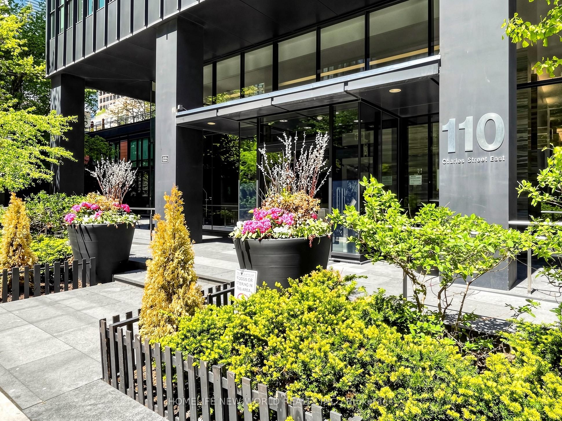 110 Charles Street E 1406, Toronto, ON M4Y 1T5 photo 4