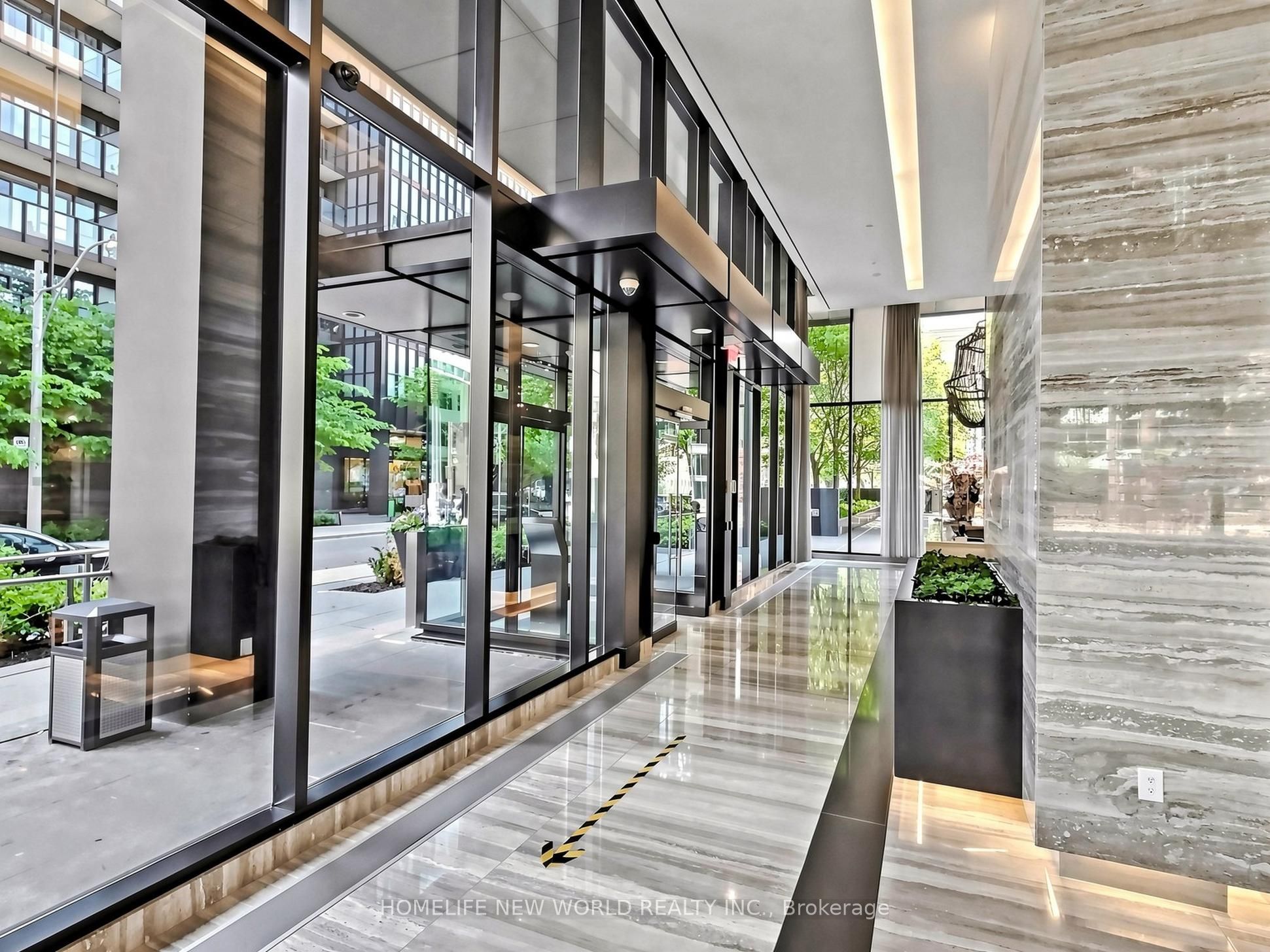110 Charles Street E 1406, Toronto, ON M4Y 1T5 photo 5