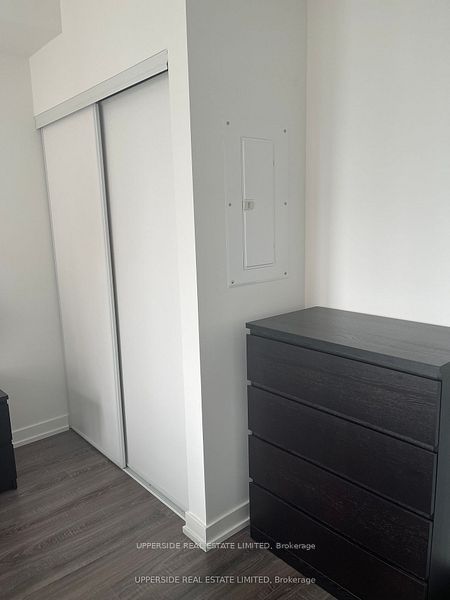 20 EDWARD Street 1813, Toronto, ON M5G 1C9 photo 5