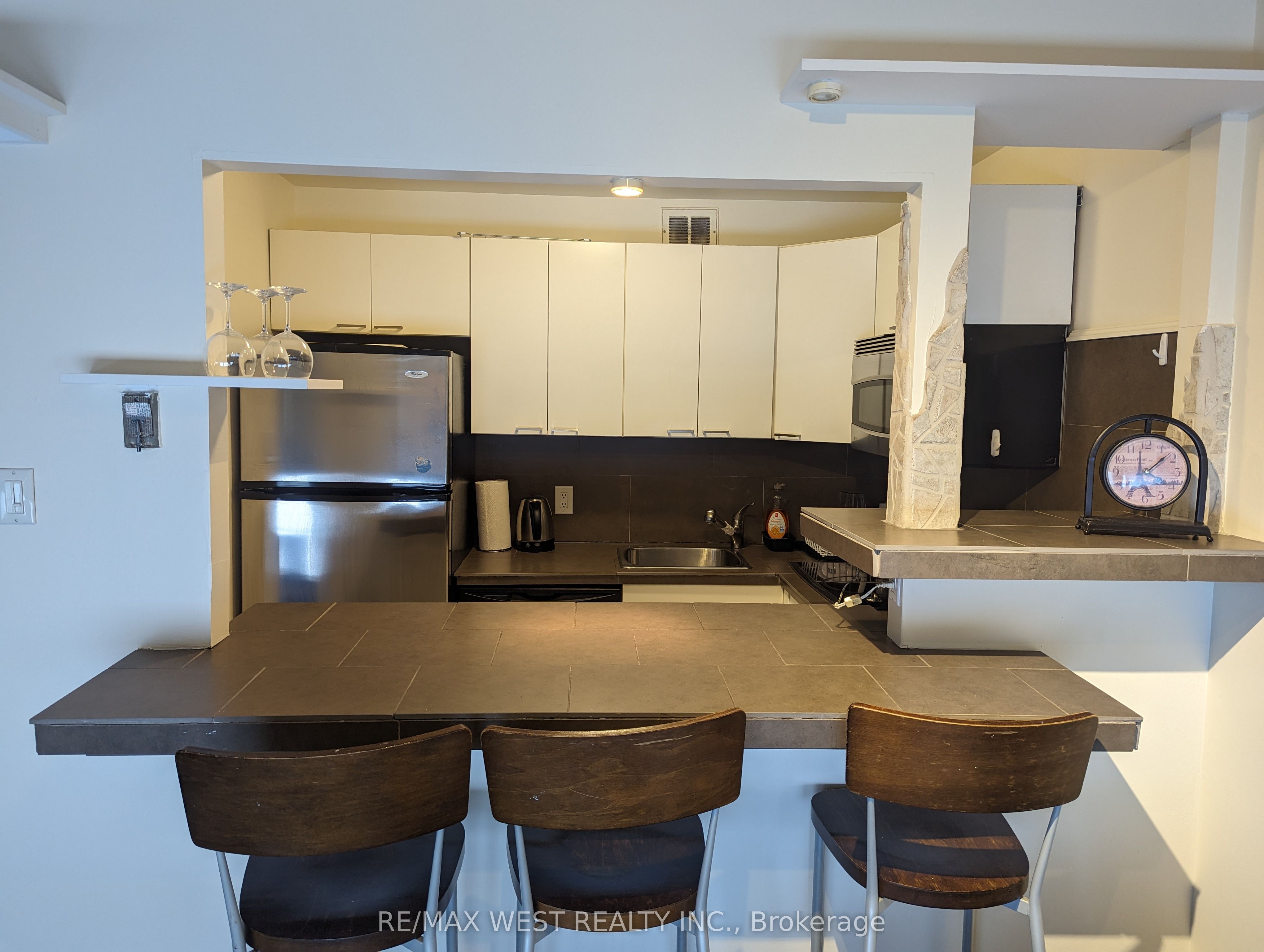 914 Yonge Street 1206, Toronto, ON M4W 3C8 photo 5