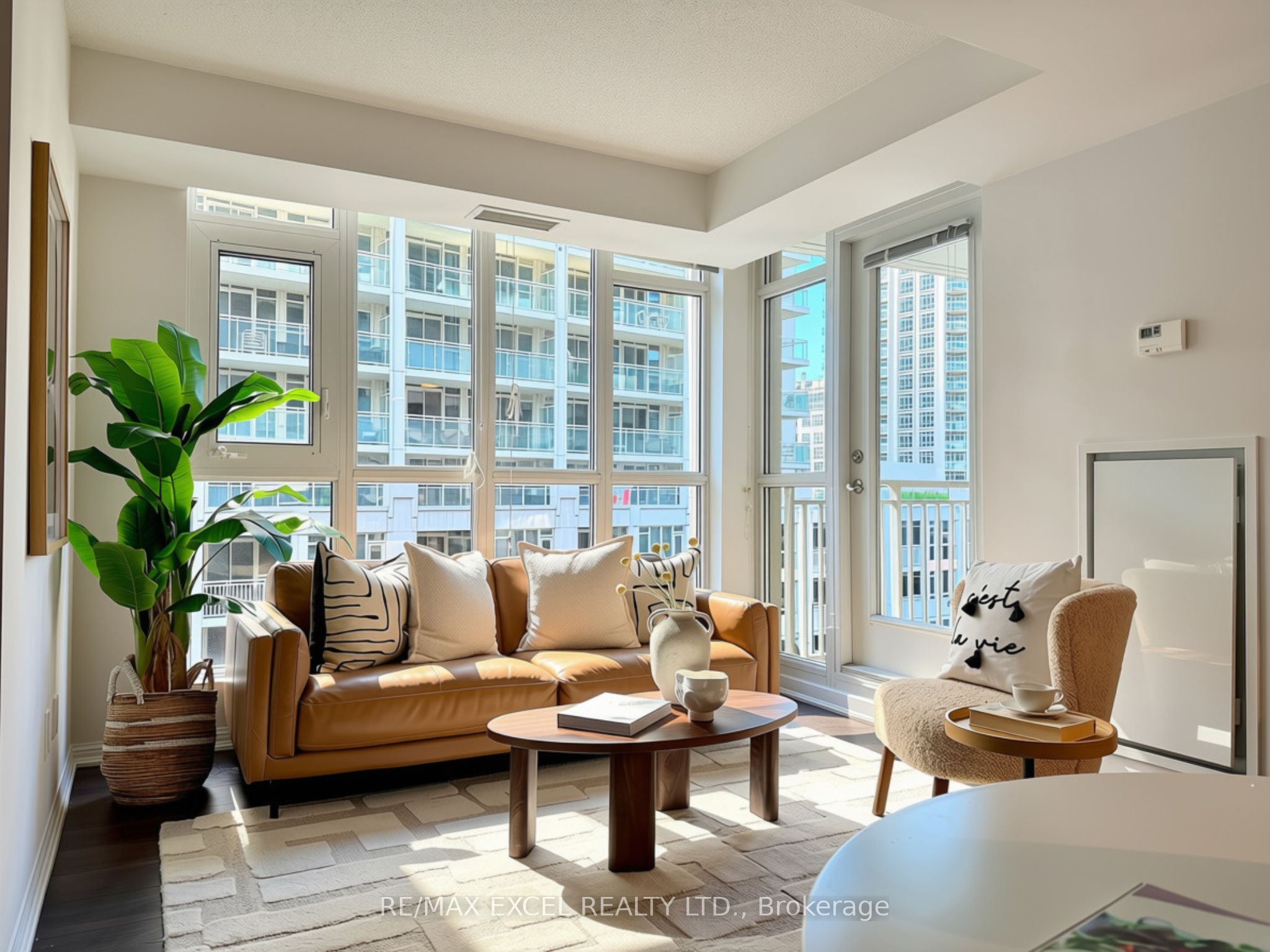 35 Bastion Street 720, Toronto, ON M5V 0C2