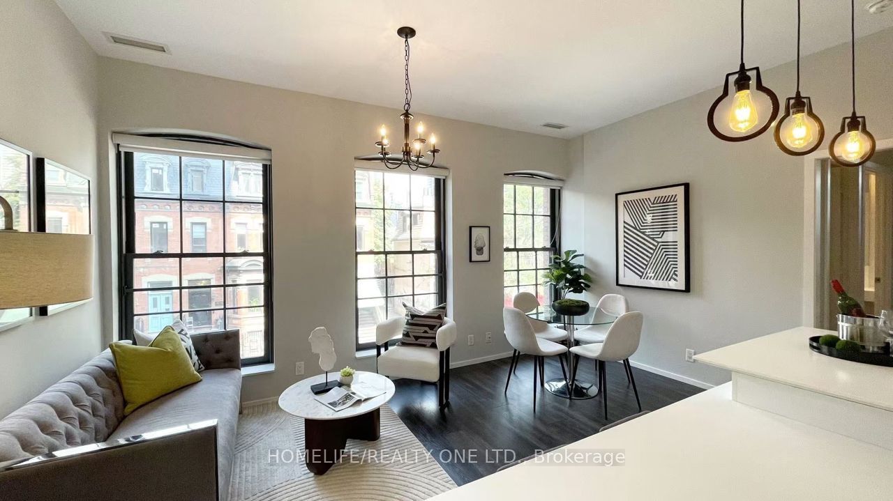 17 Dundonald Street 705, Toronto, ON M4Y 0E4 photo 5