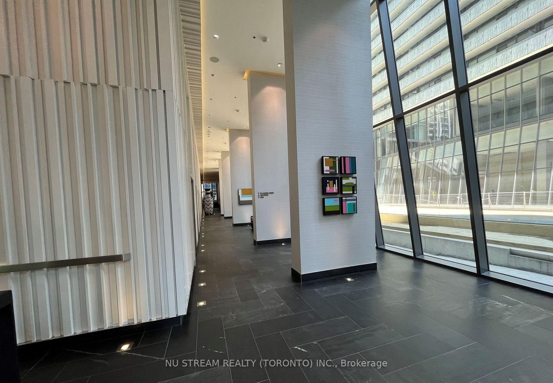 42 Charles Street E 4501, Toronto, ON M4Y 0B7 photo 4