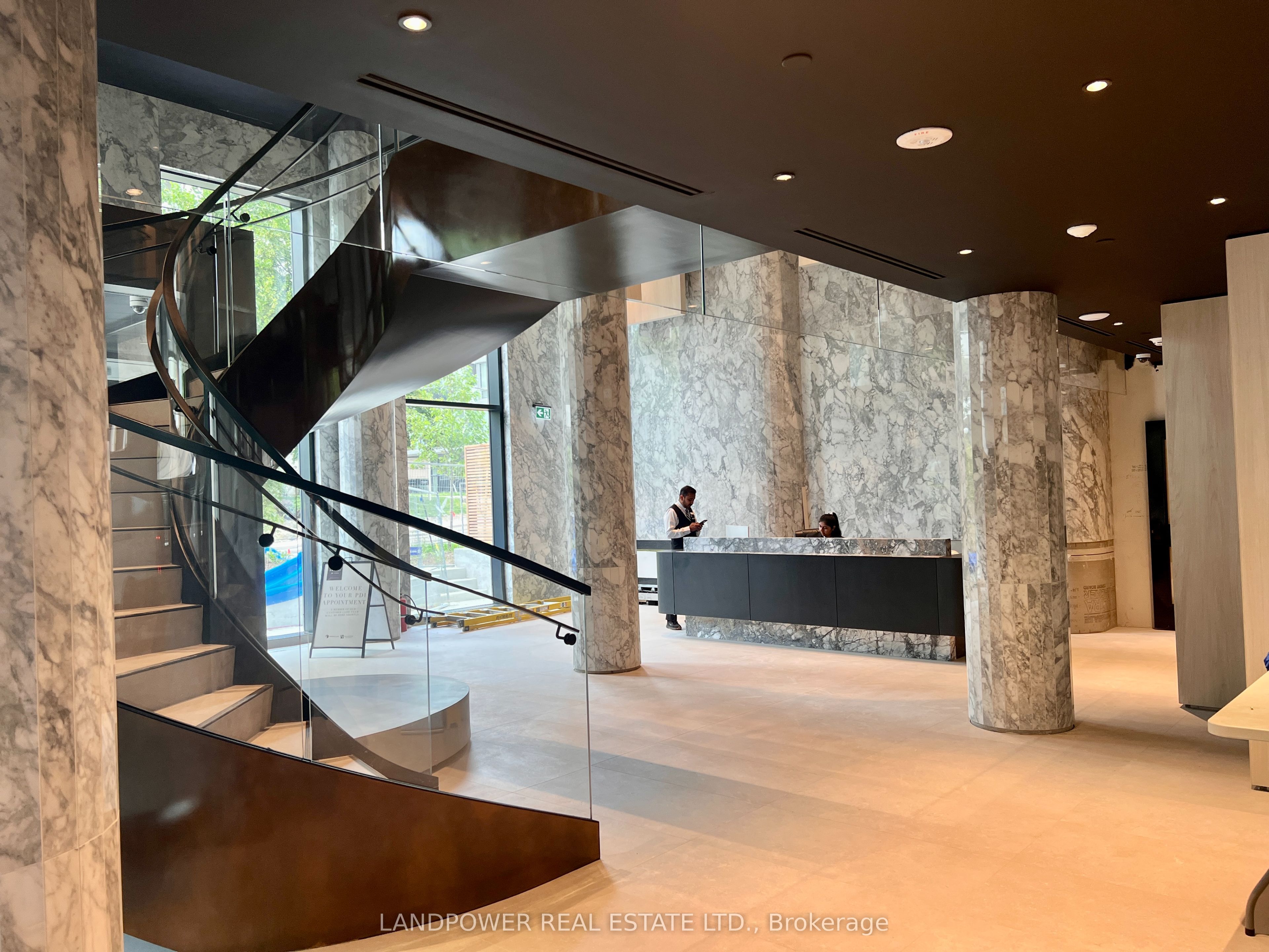 91 Montclair Avenue 509, Toronto, ON M5P 0B1 photo 3