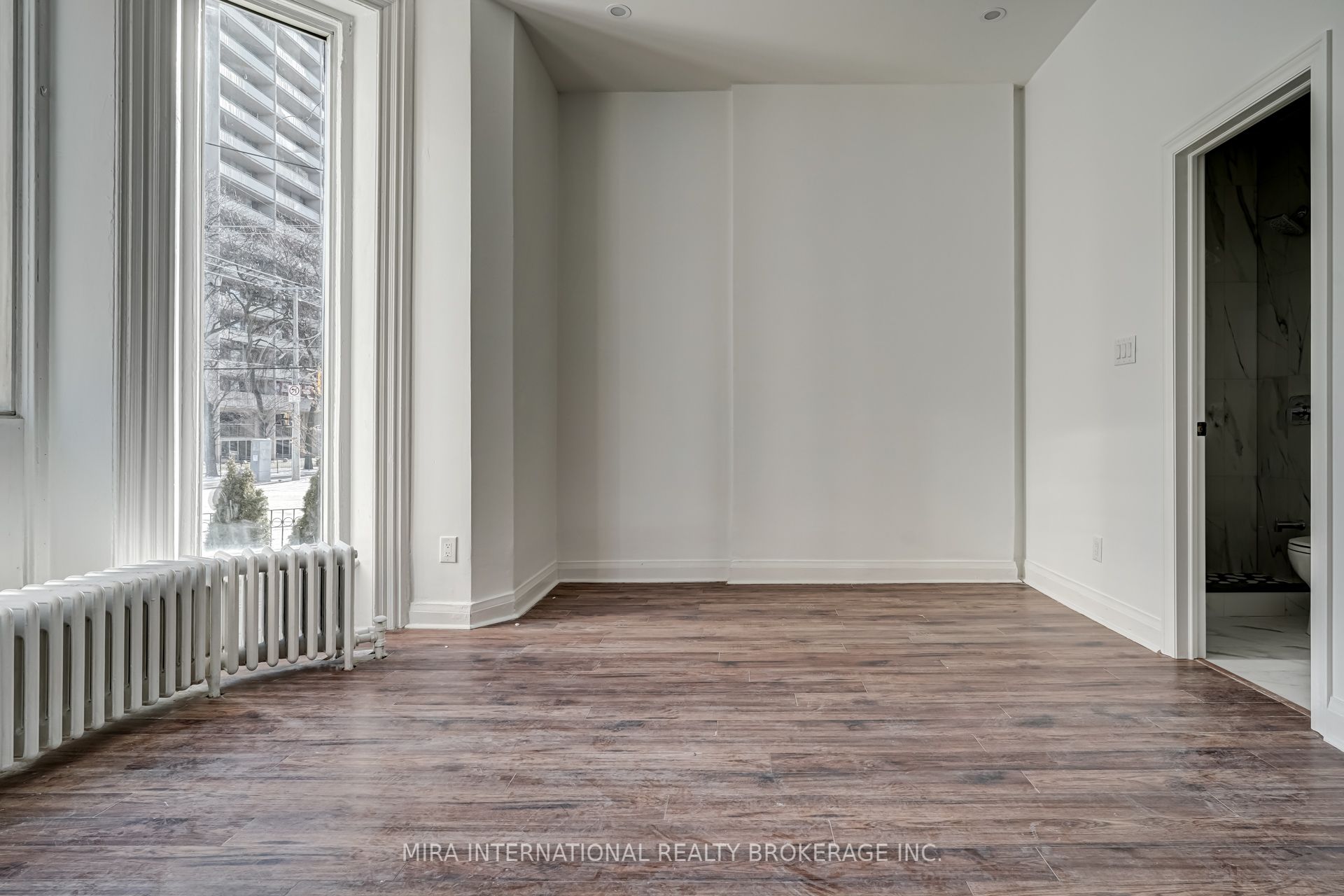 180 Sherbourne Street 101, Toronto, ON M5A 2R7 photo 2