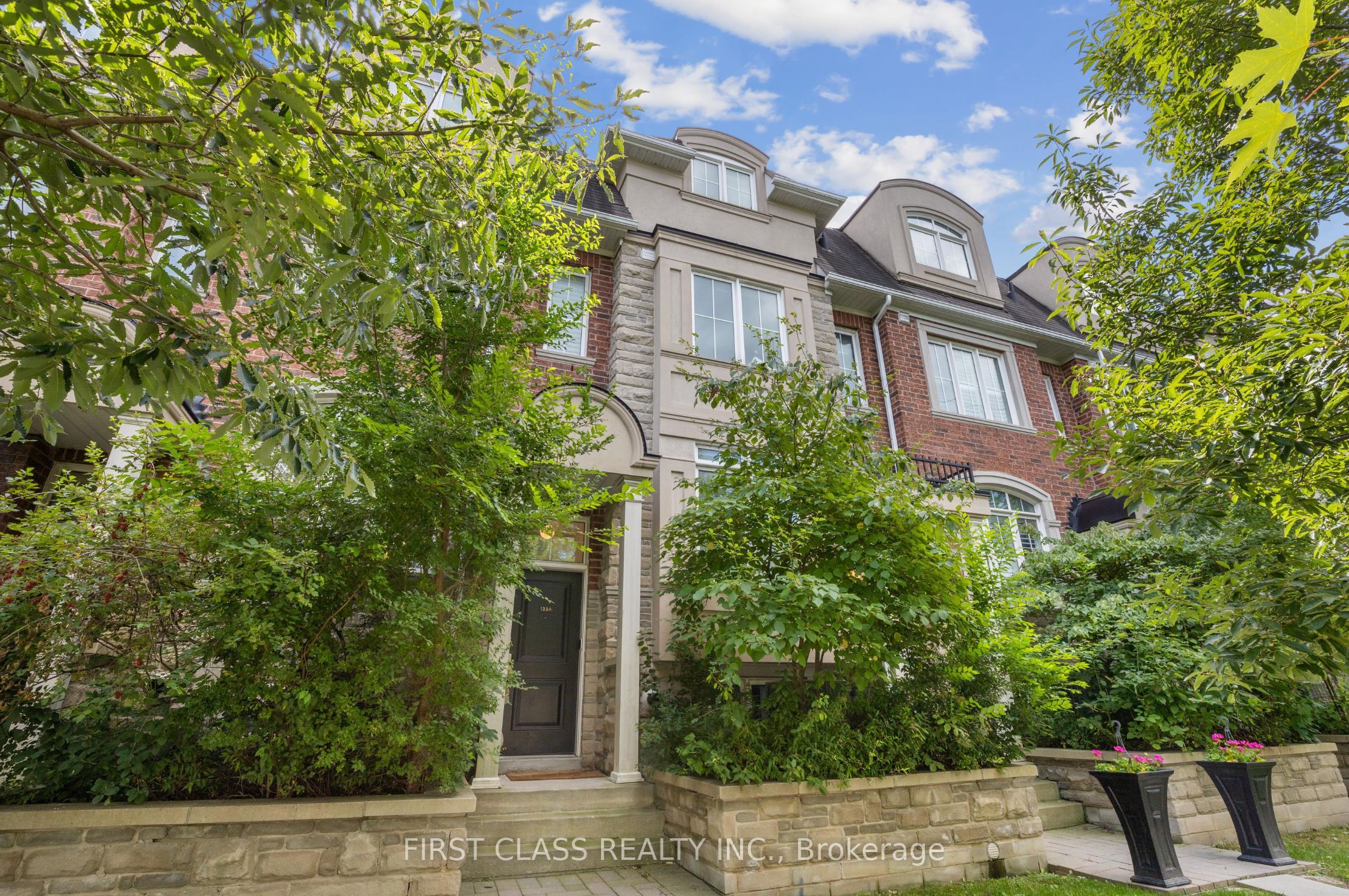 133A Finch Avenue E, Toronto, ON M2N 0H7