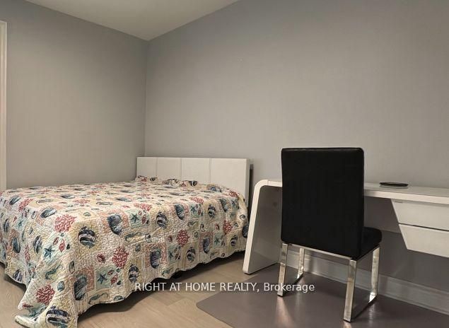 14 Ptarmigan lower, Unit # 1 Crescent, Toronto, ON M3A 1W3